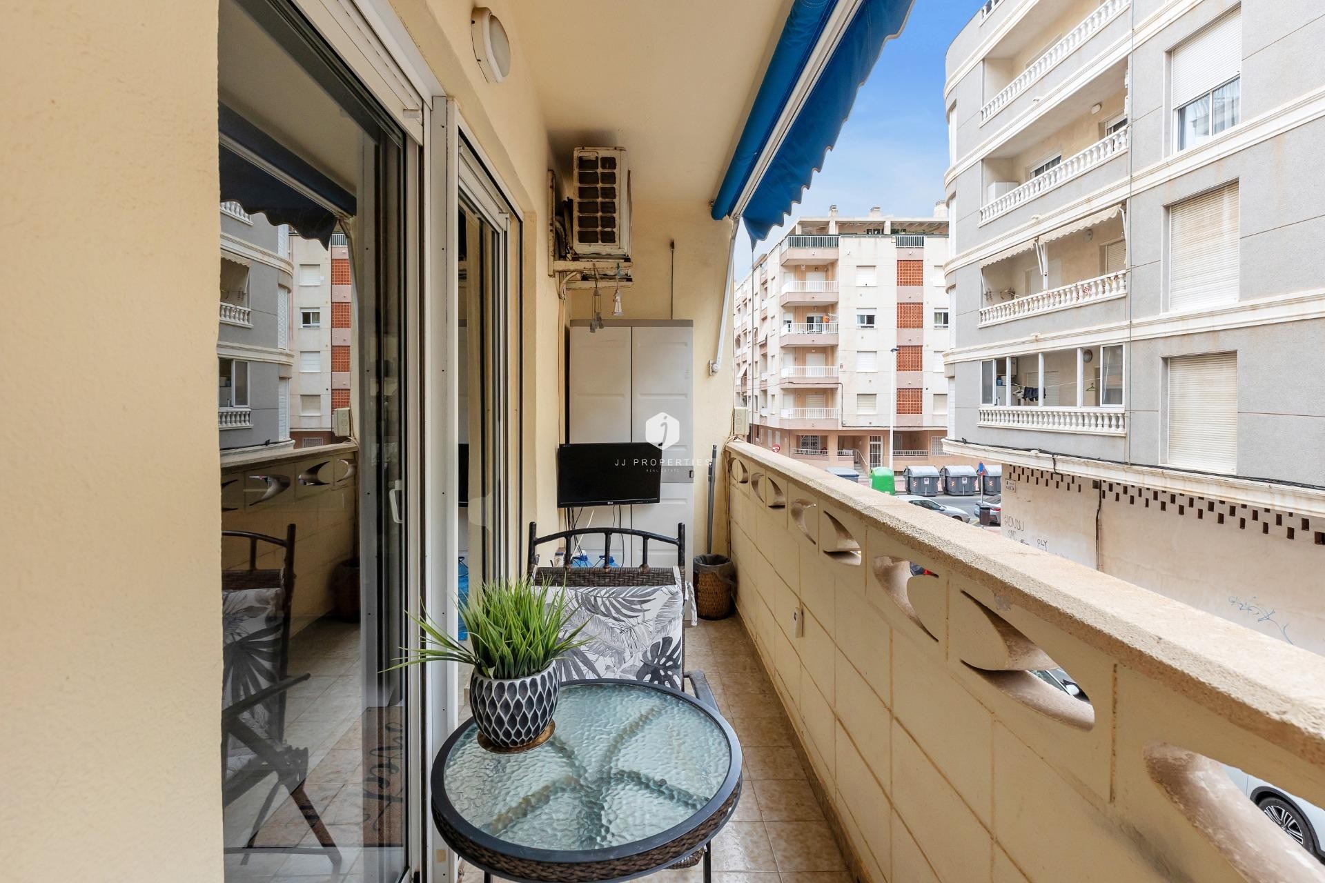 Resale - Apartment / flat -
Torrevieja - Playa del Cura