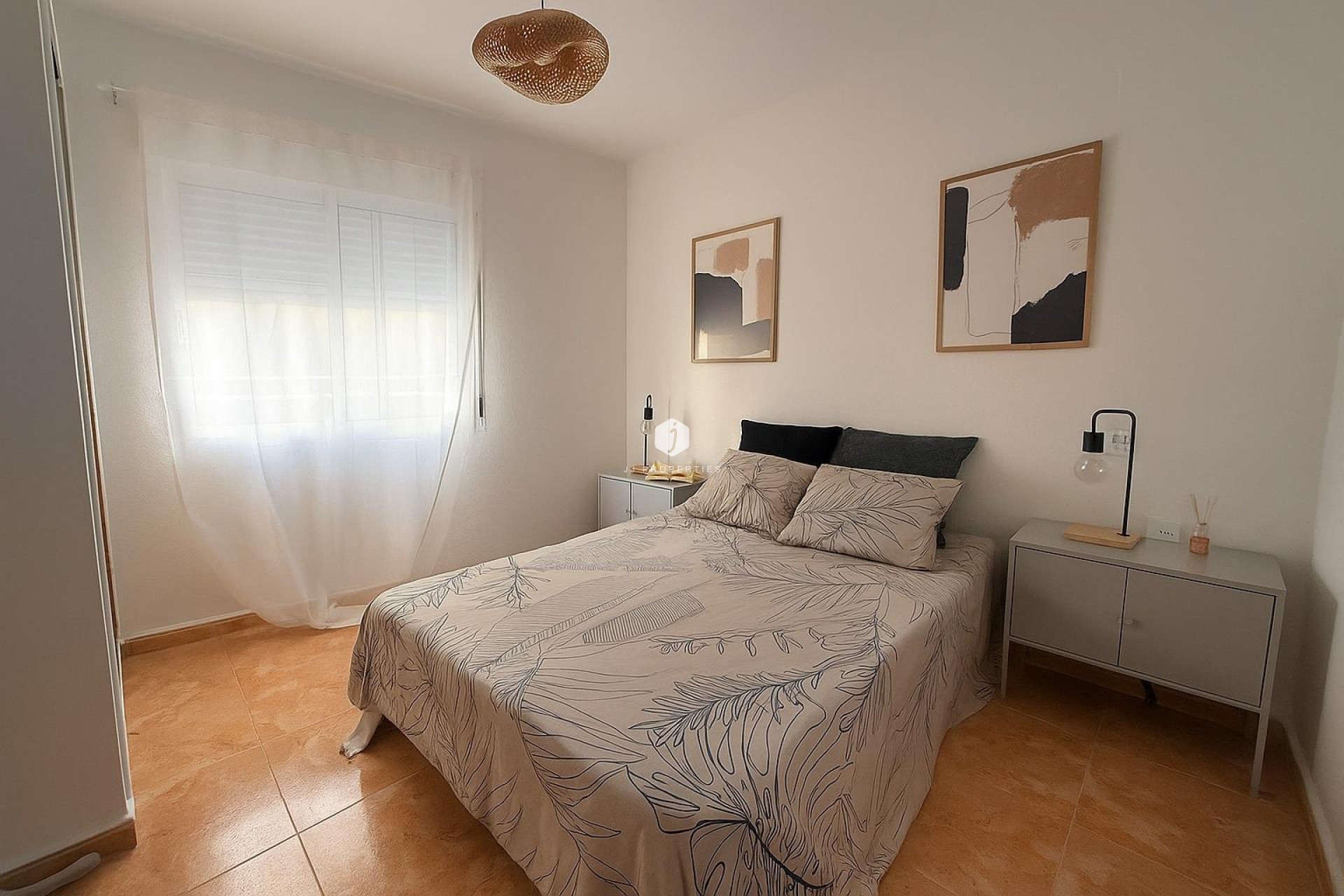 Resale - Apartment / flat -
Torrevieja - Playa del Cura