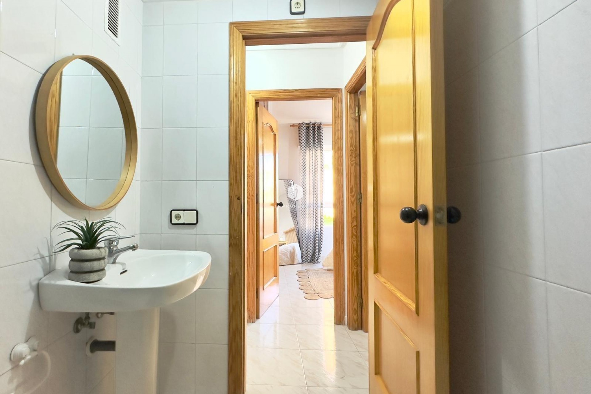 Resale - Apartment / flat -
Torrevieja - Playa del Cura