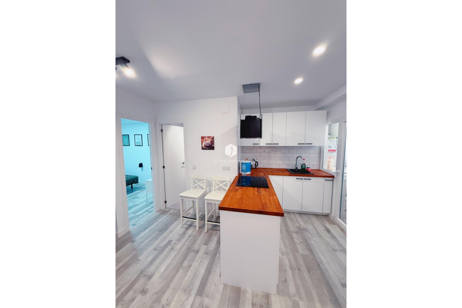 Resale - Apartment / flat -
Torrevieja - Playa del Cura