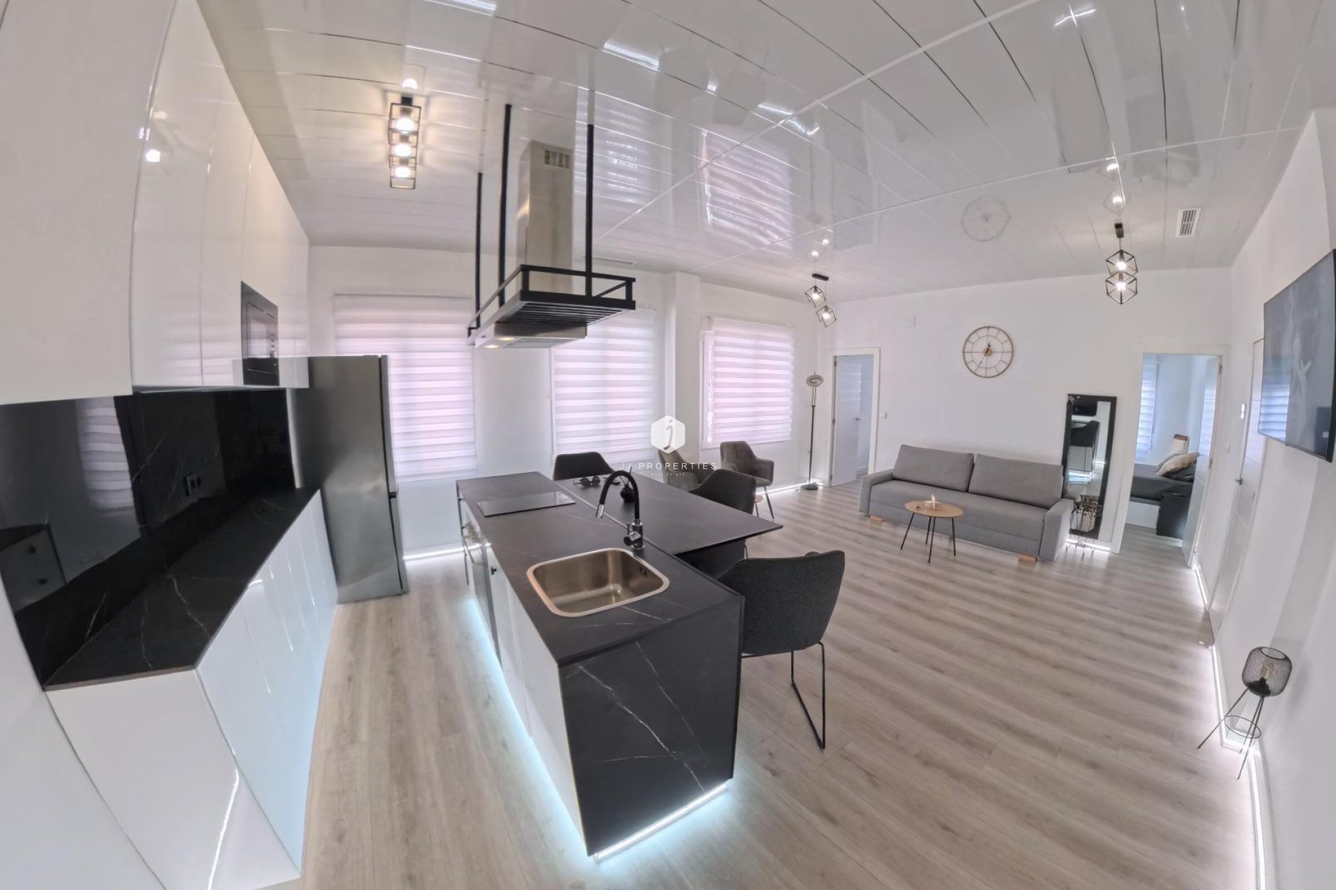 Resale - Apartment / flat -
Torrevieja - Playa del Cura