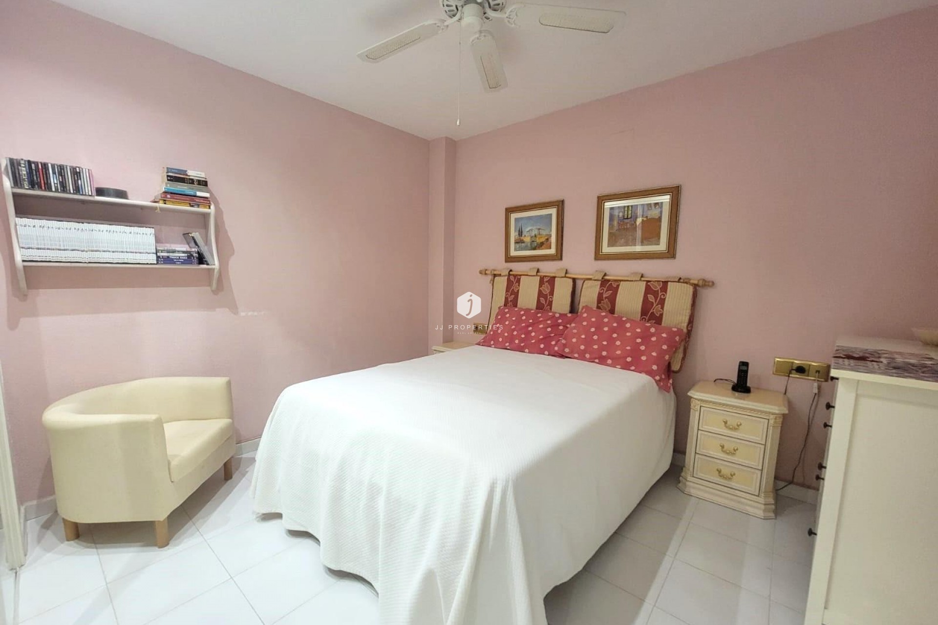 Resale - Apartment / flat -
Torrevieja - Playa del Cura