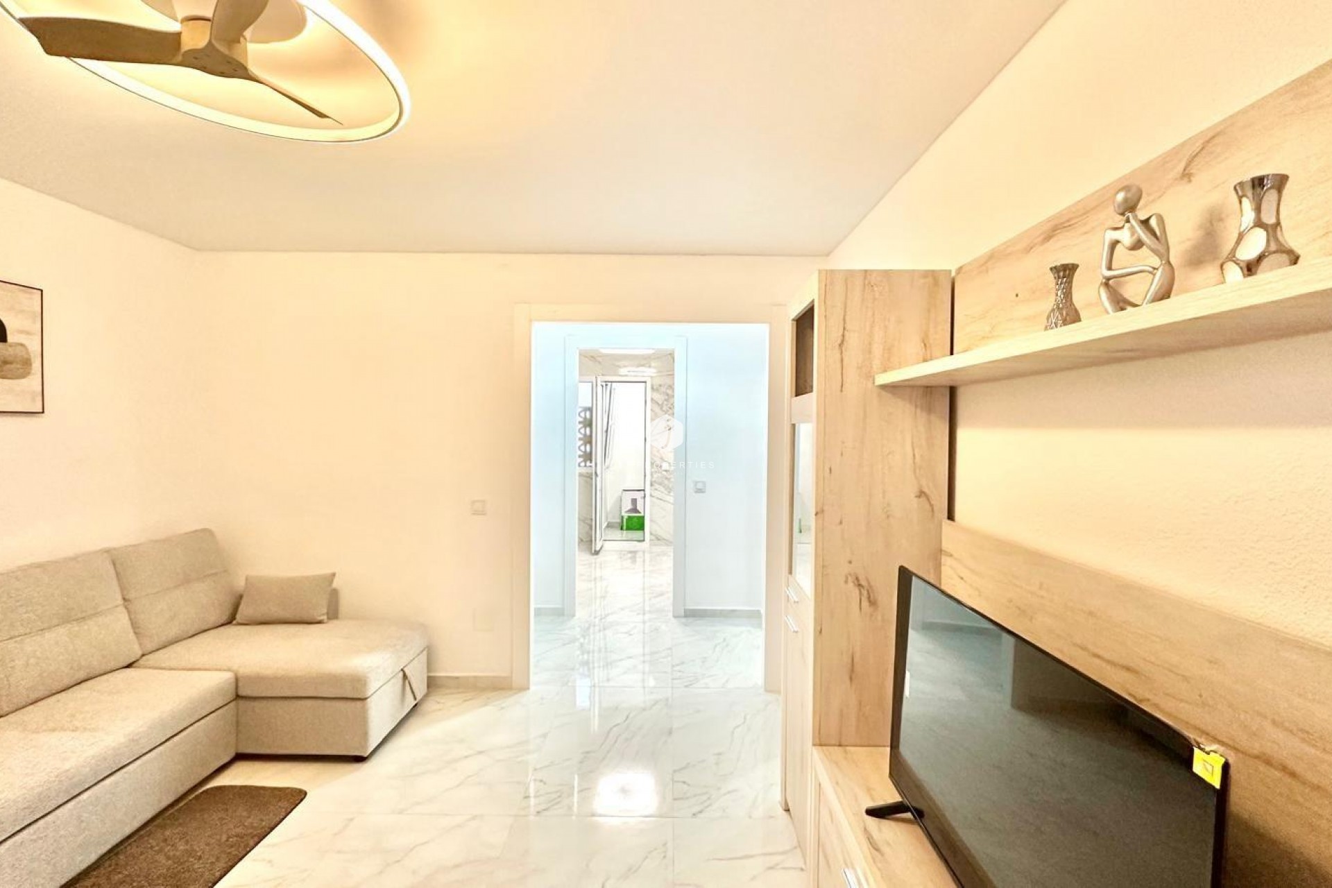 Resale - Apartment / flat -
Torrevieja - Playa del Cura