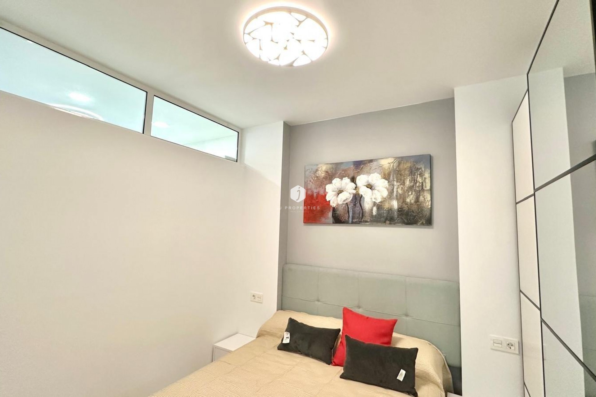 Resale - Apartment / flat -
Torrevieja - Playa del Cura