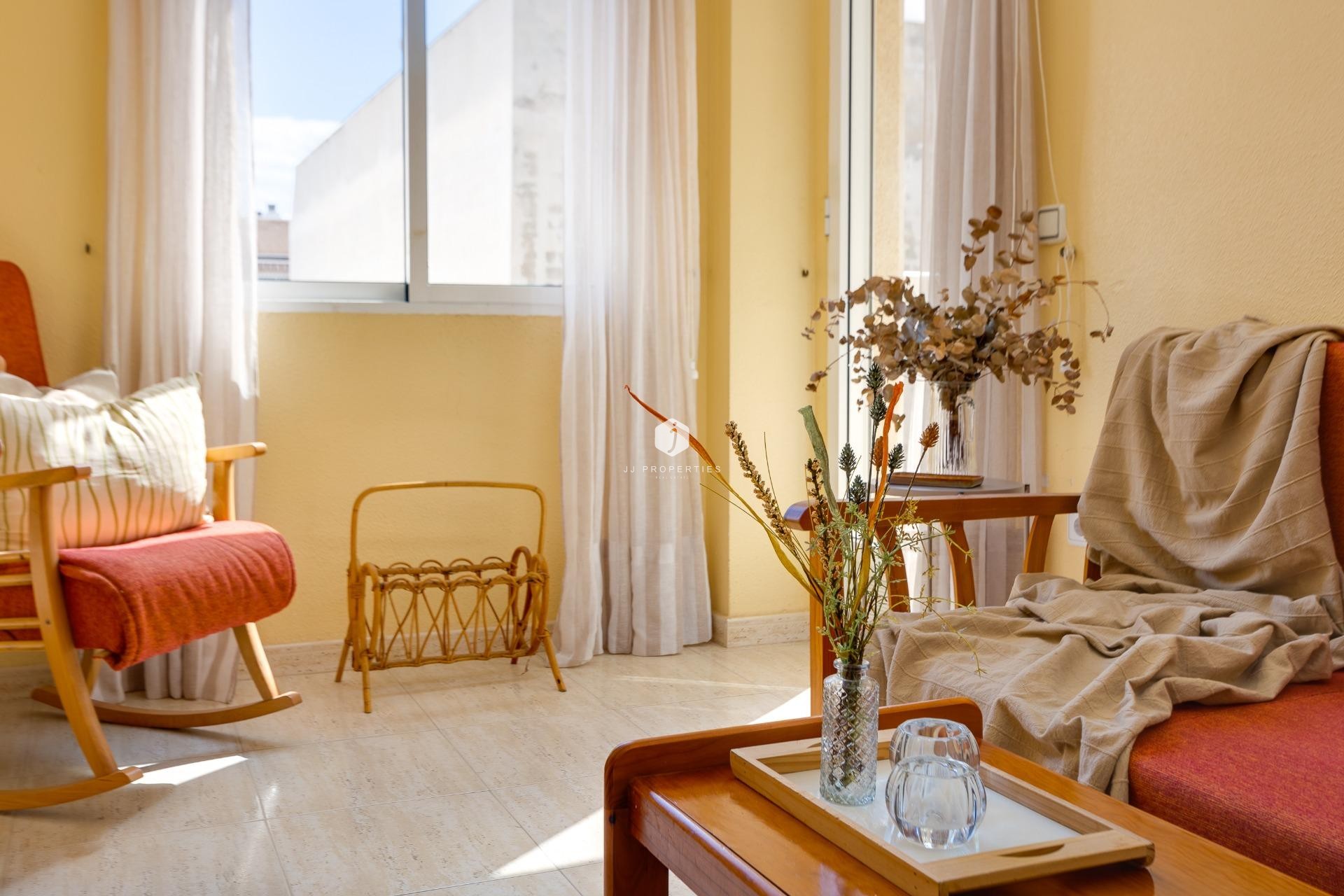 Resale - Apartment / flat -
Torrevieja - Playa del Cura