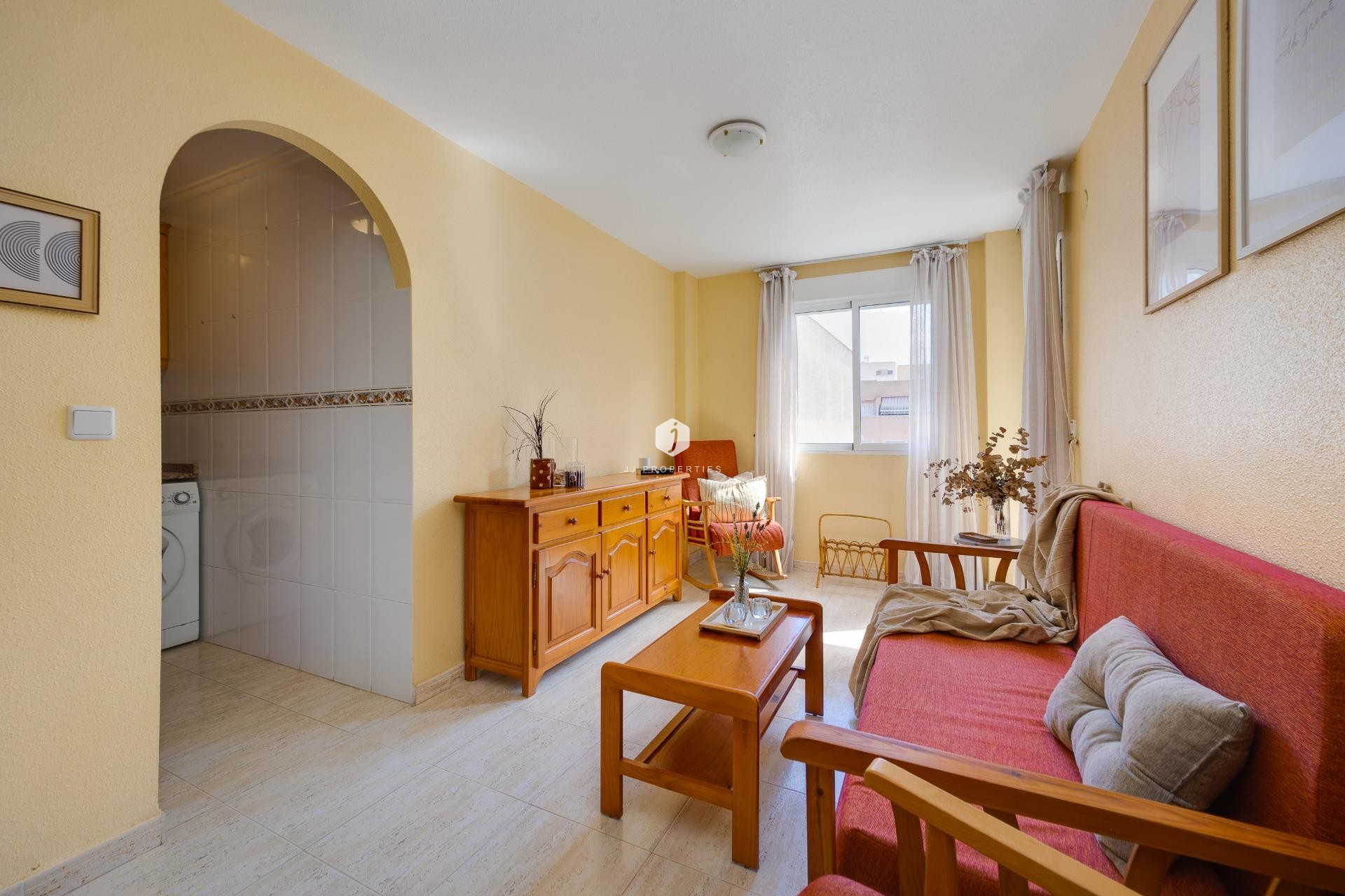 Resale - Apartment / flat -
Torrevieja - Playa del Cura