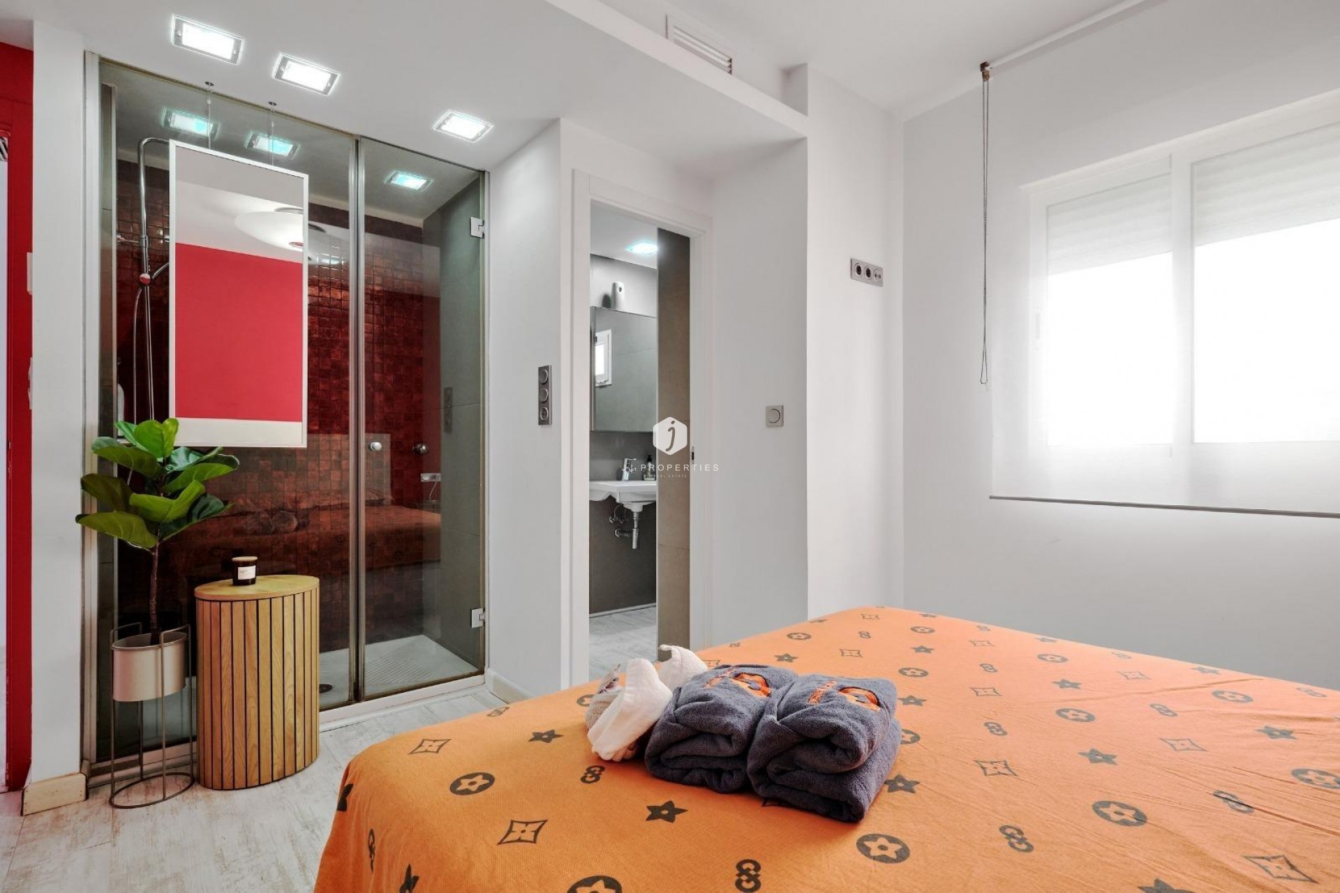 Resale - Apartment / flat -
Torrevieja - Playa del Cura