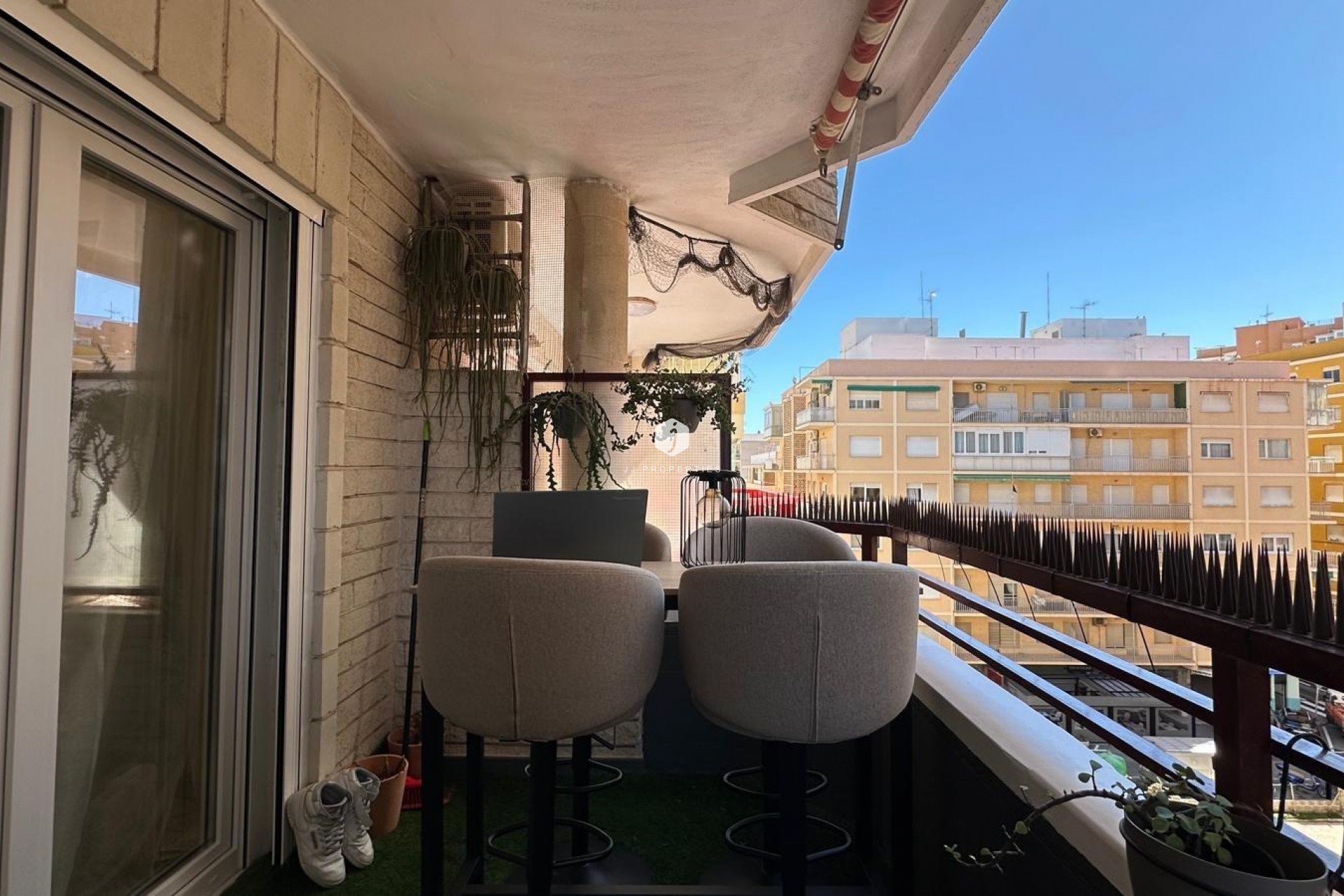 Resale - Apartment / flat -
Torrevieja - Playa del Cura