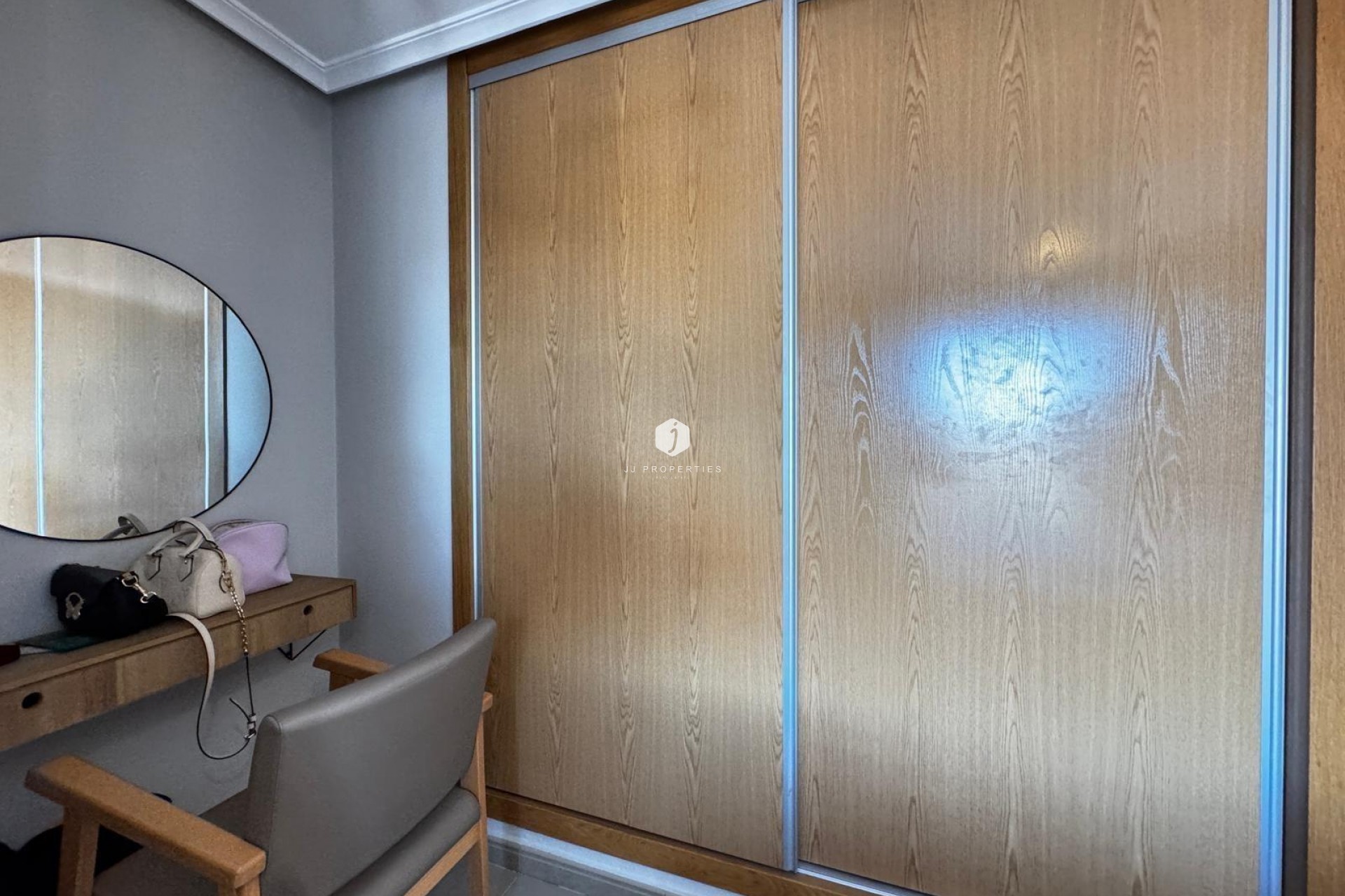 Resale - Apartment / flat -
Torrevieja - Playa del Cura