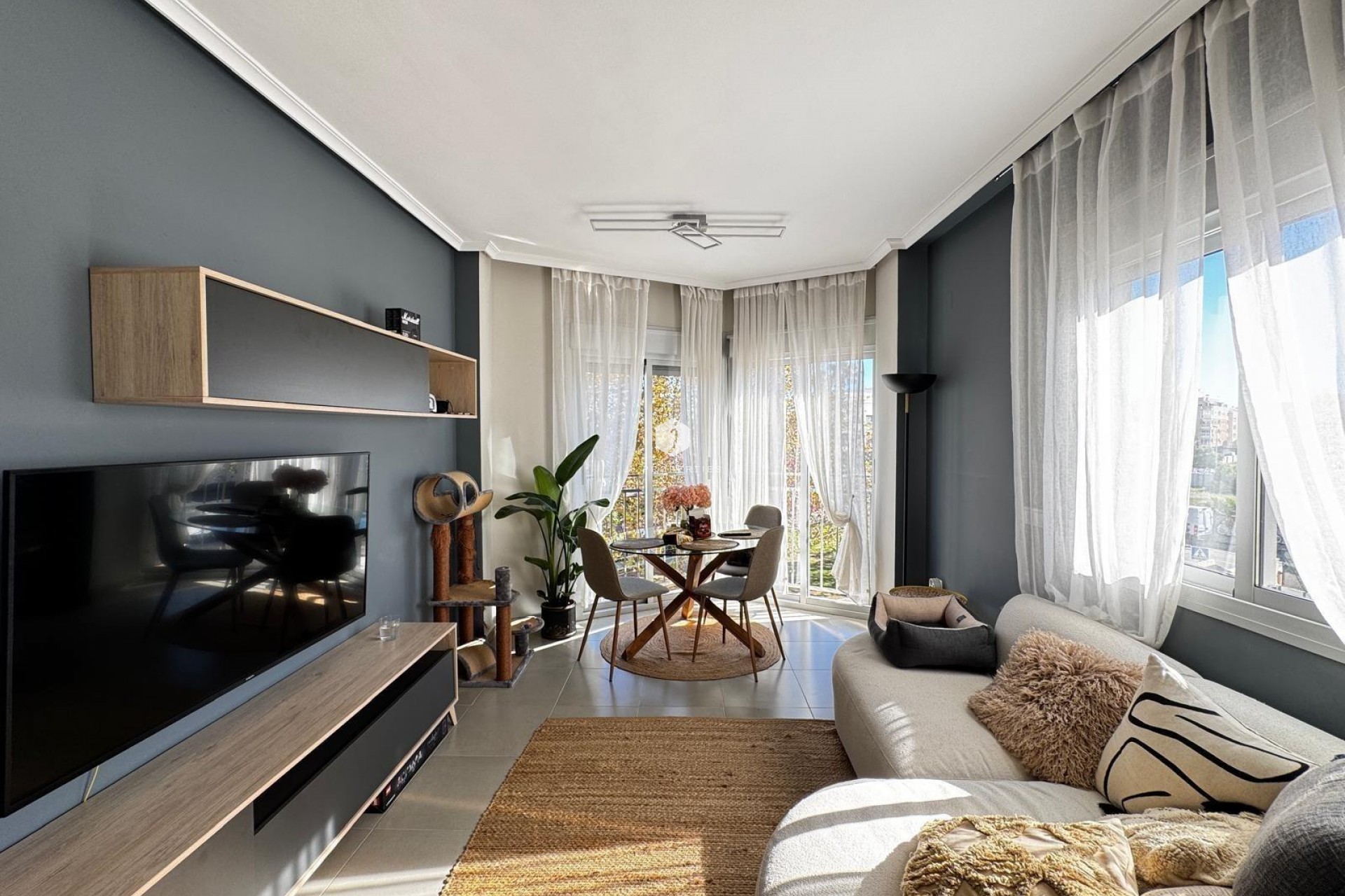 Resale - Apartment / flat -
Torrevieja - Playa del Cura