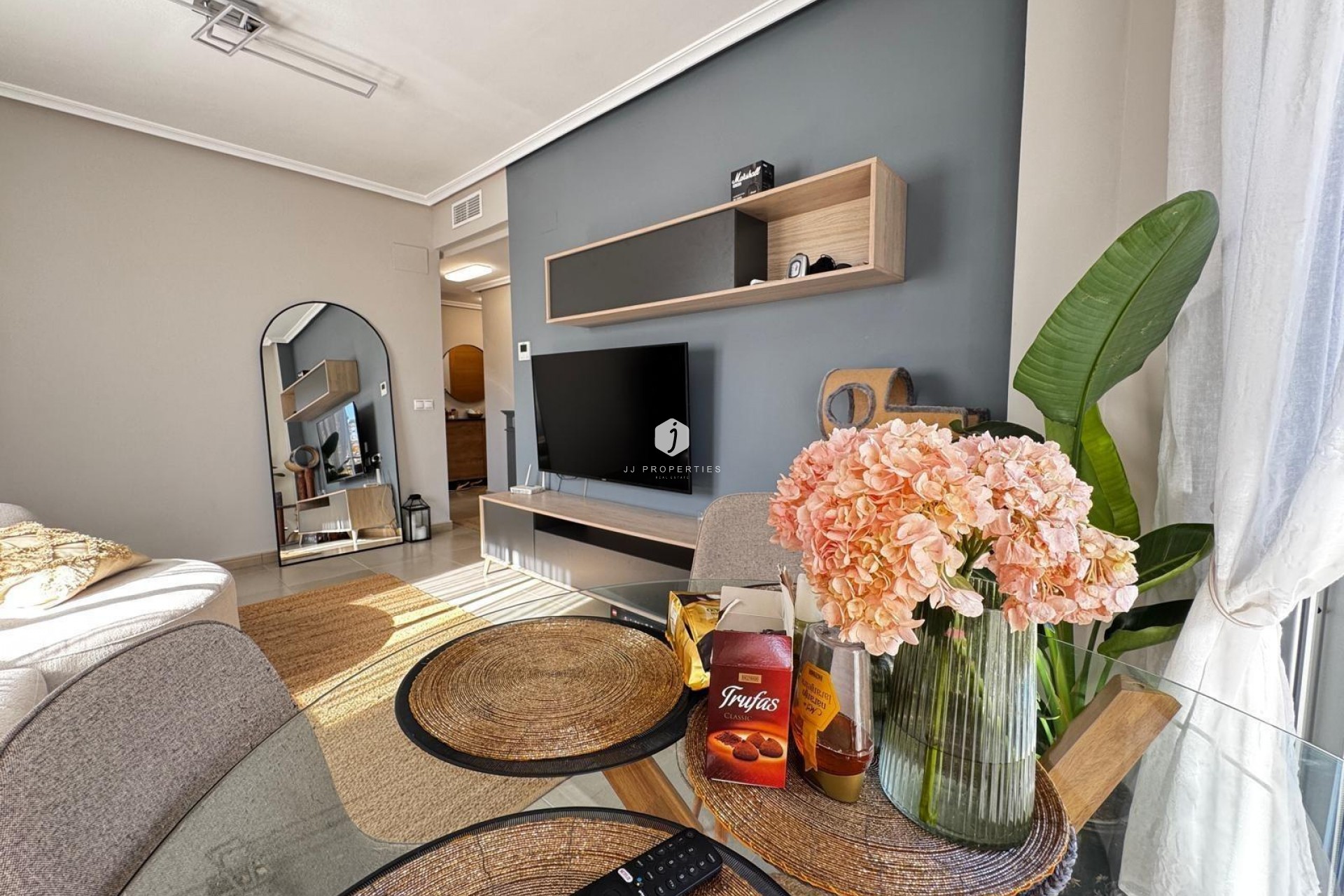 Resale - Apartment / flat -
Torrevieja - Playa del Cura