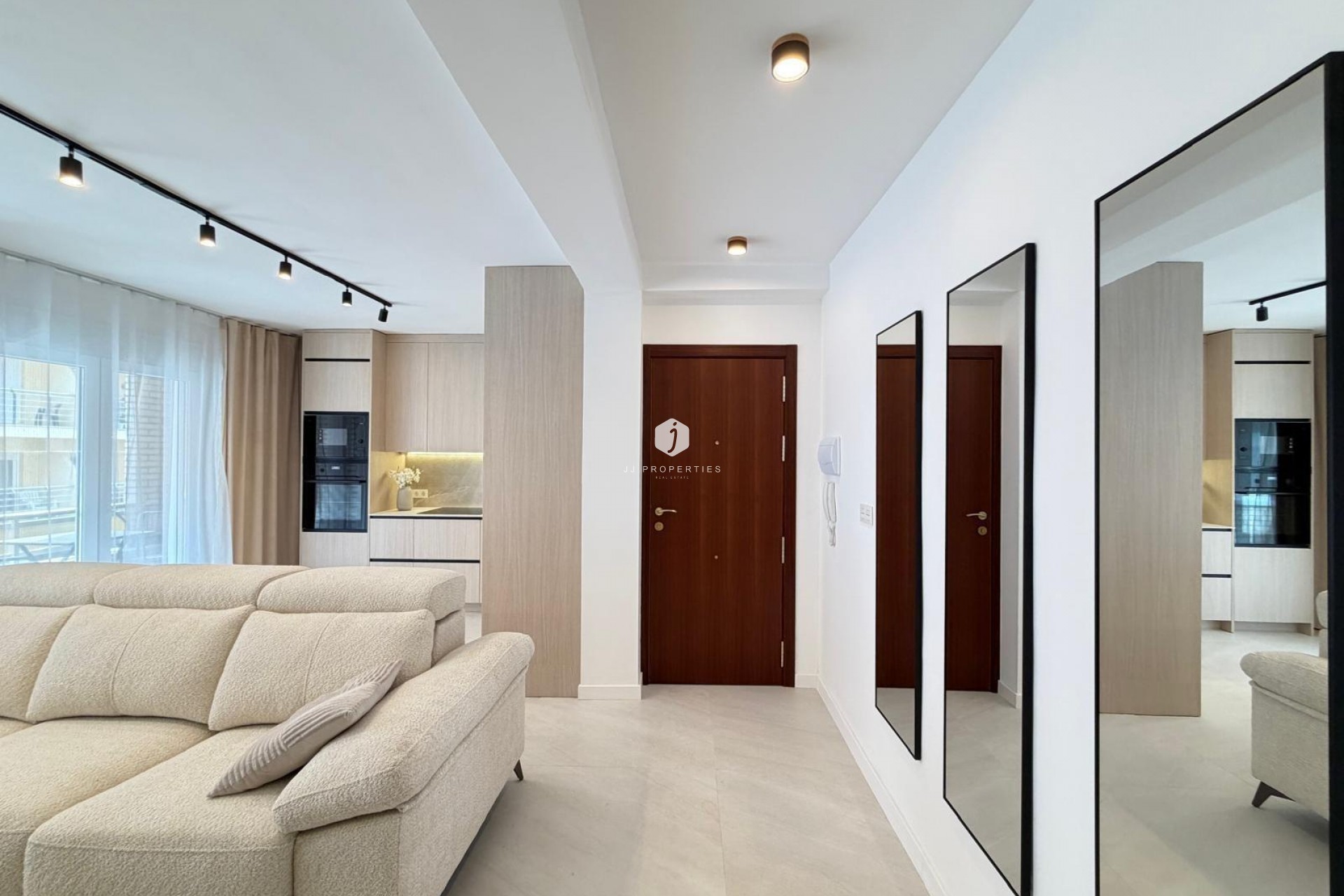 Resale - Apartment / flat -
Torrevieja - Playa del Cura