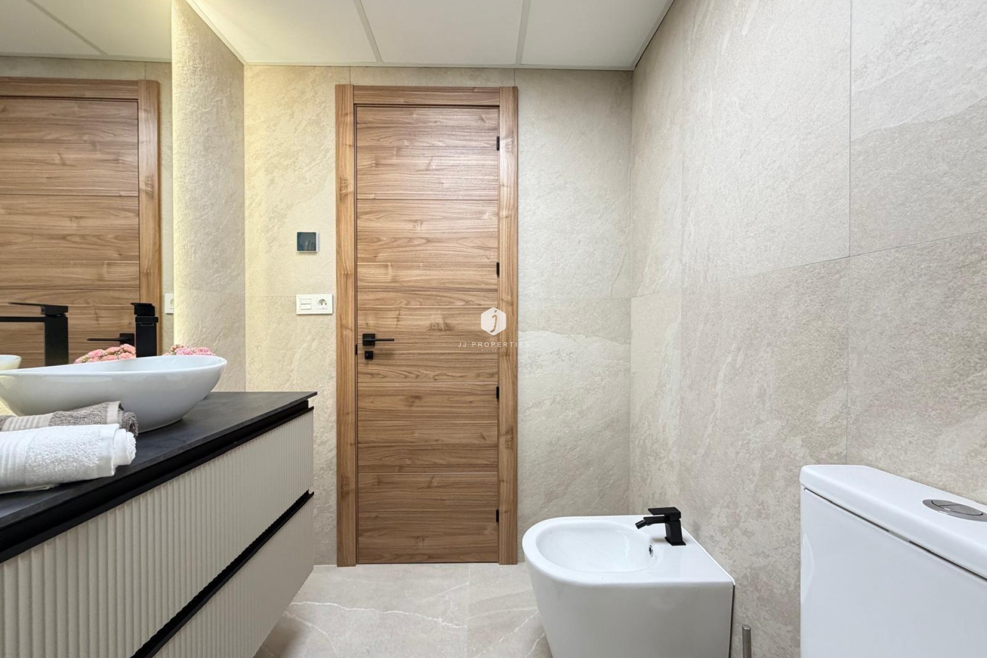 Resale - Apartment / flat -
Torrevieja - Playa del Cura