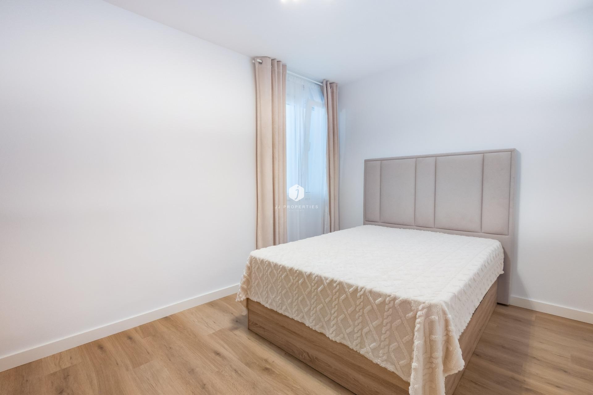 Resale - Apartment / flat -
Torrevieja - Playa del Cura