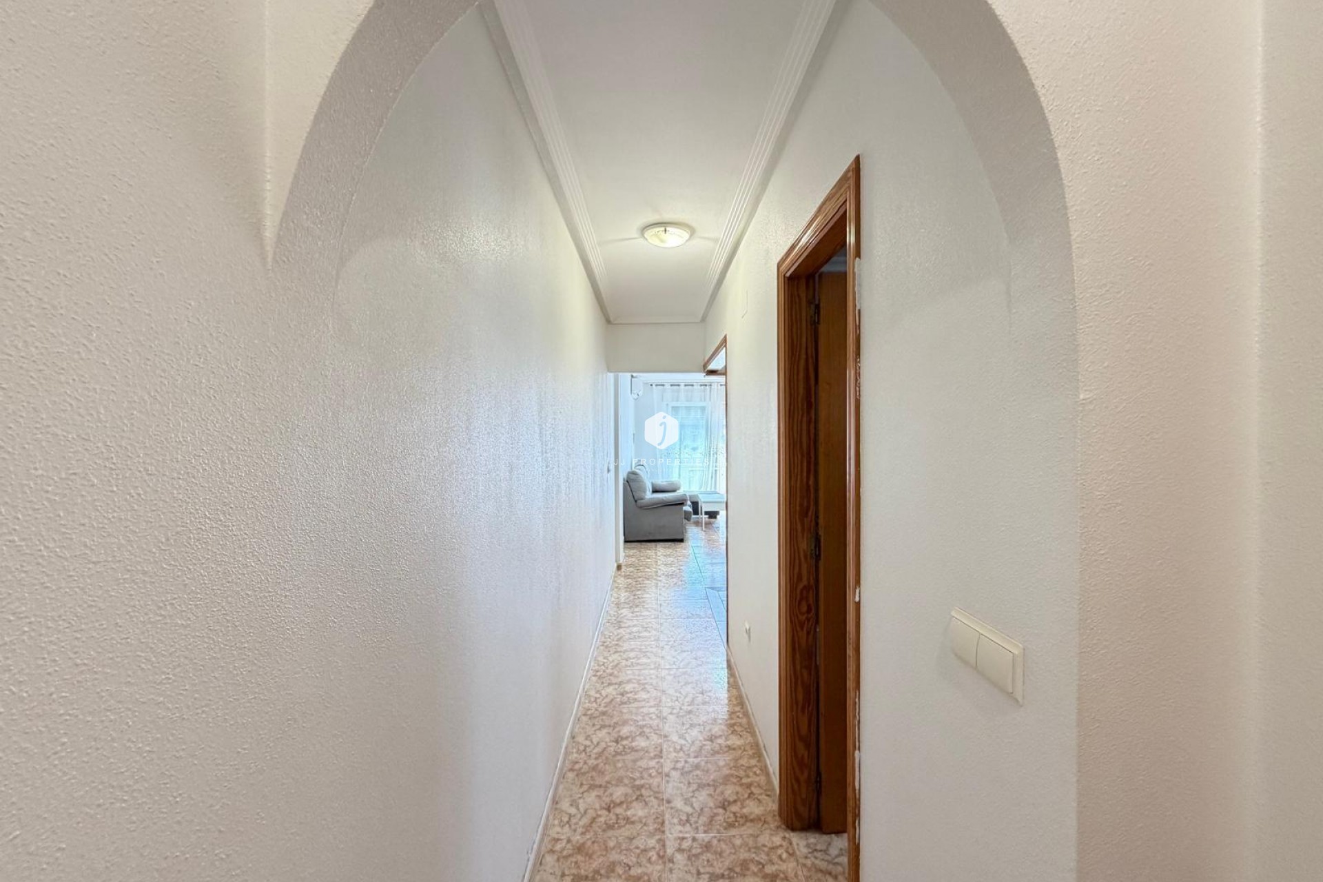 Resale - Apartment / flat -
Torrevieja - Playa del Cura