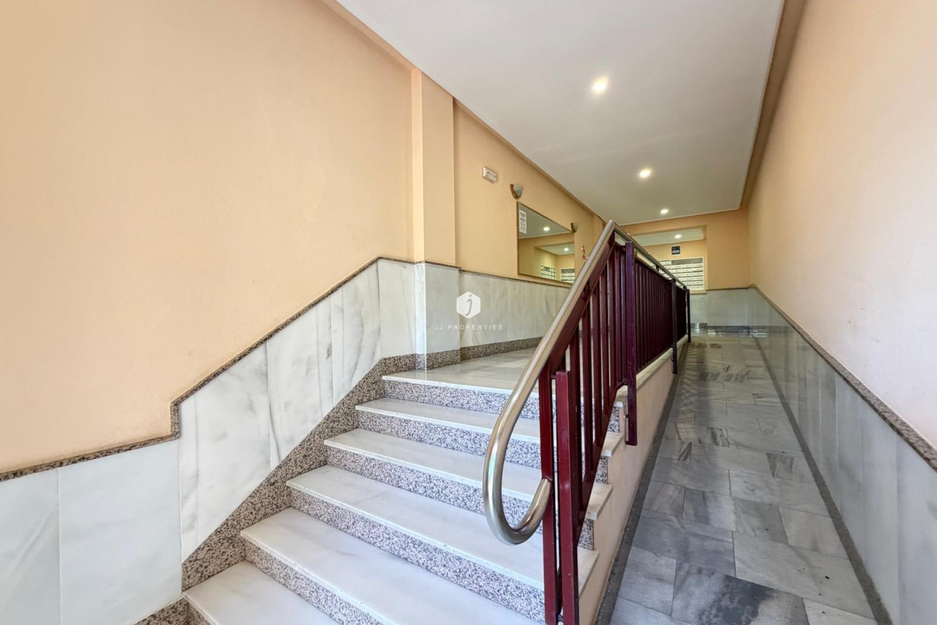 Resale - Apartment / flat -
Torrevieja - Playa del Cura