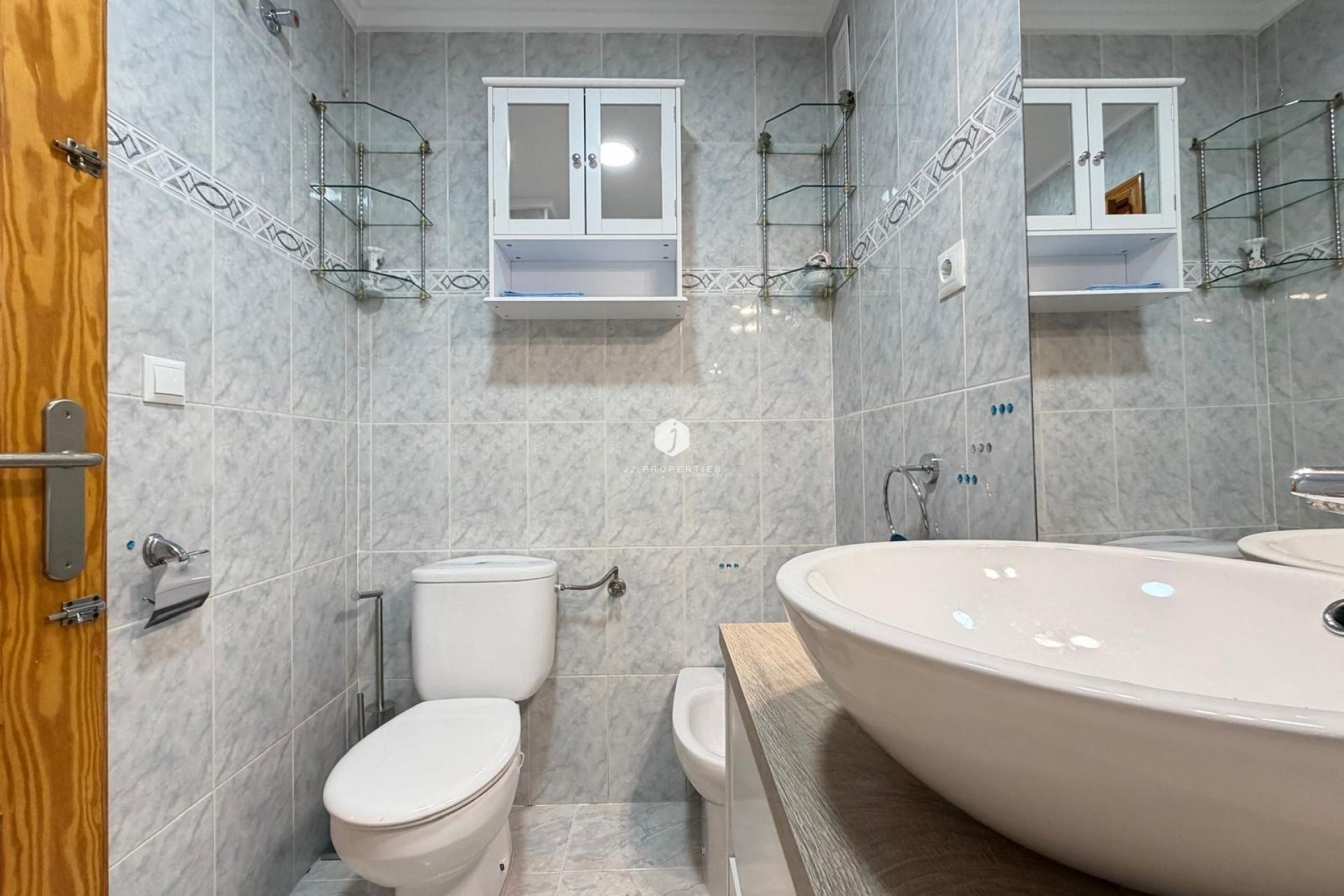 Resale - Apartment / flat -
Torrevieja - Playa del Cura