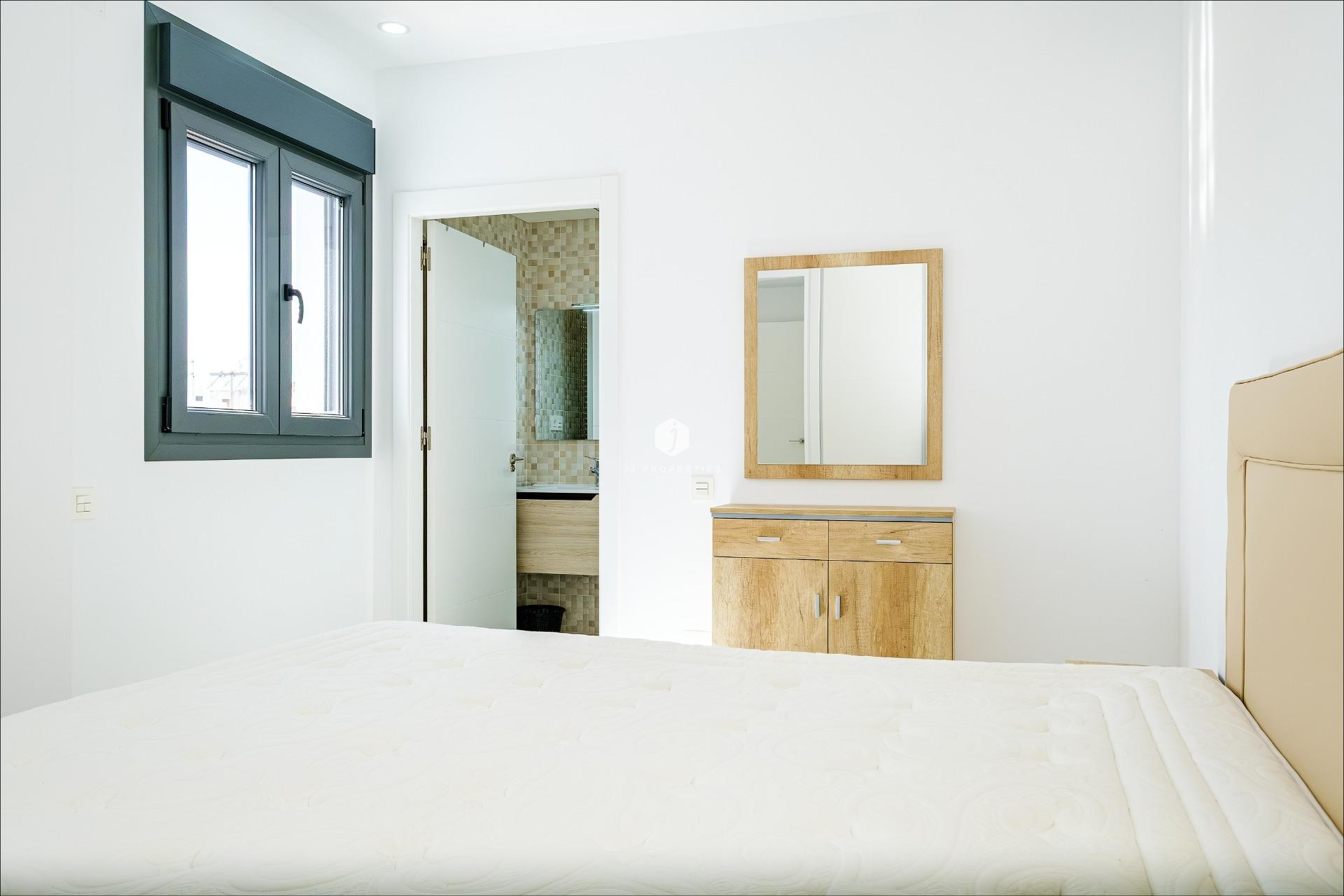 Resale - Apartment / flat -
Torrevieja - Playa del Cura