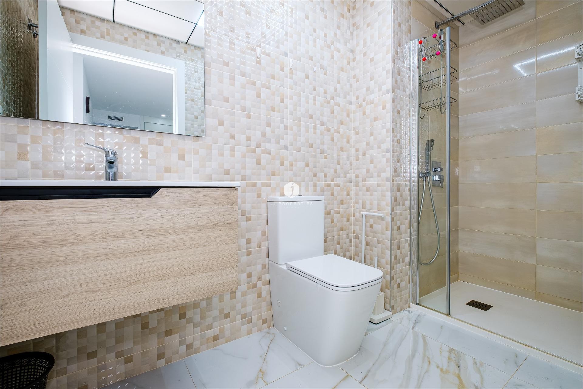 Resale - Apartment / flat -
Torrevieja - Playa del Cura