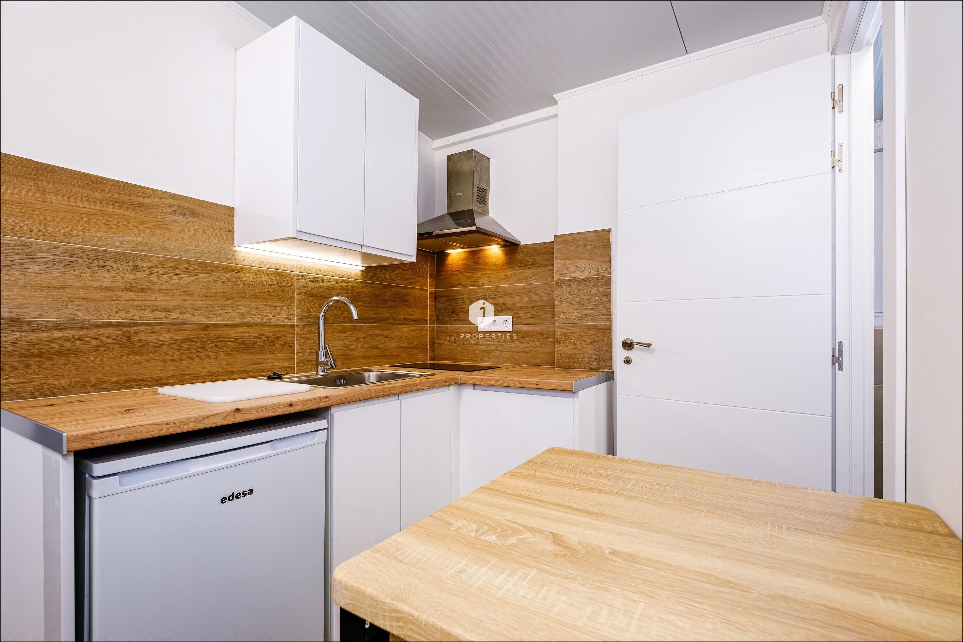 Resale - Apartment / flat -
Torrevieja - Playa del Cura