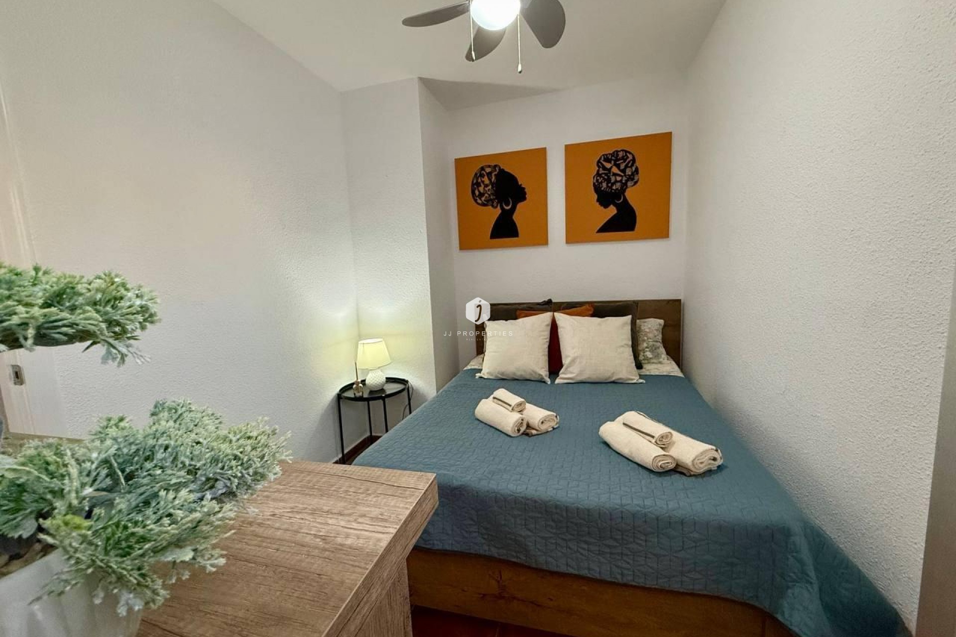 Resale - Apartment / flat -
Torrevieja - Playa del Cura