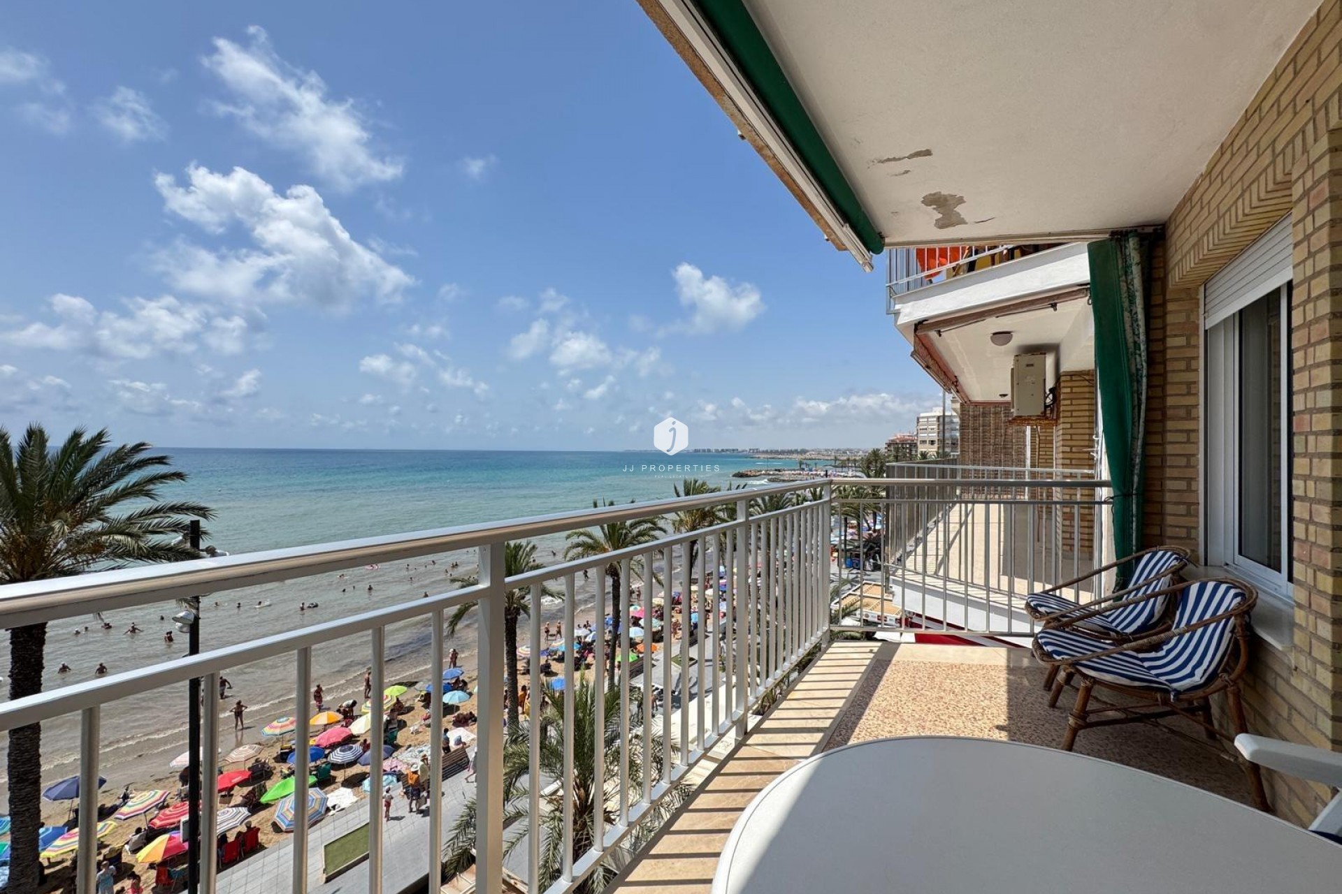 Resale - Apartment / flat -
Torrevieja - Playa del Cura