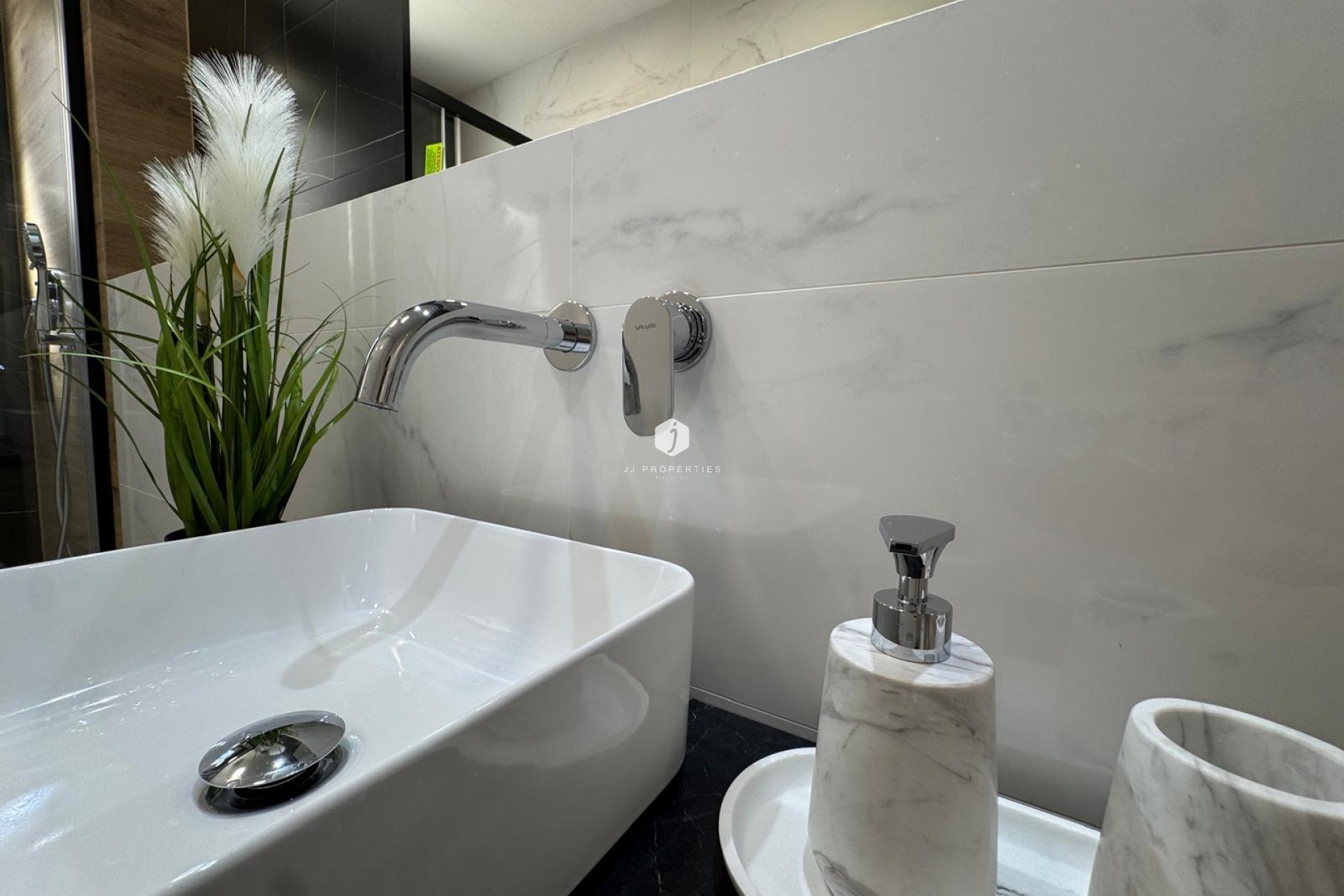 Resale - Apartment / flat -
Torrevieja - Playa del Cura