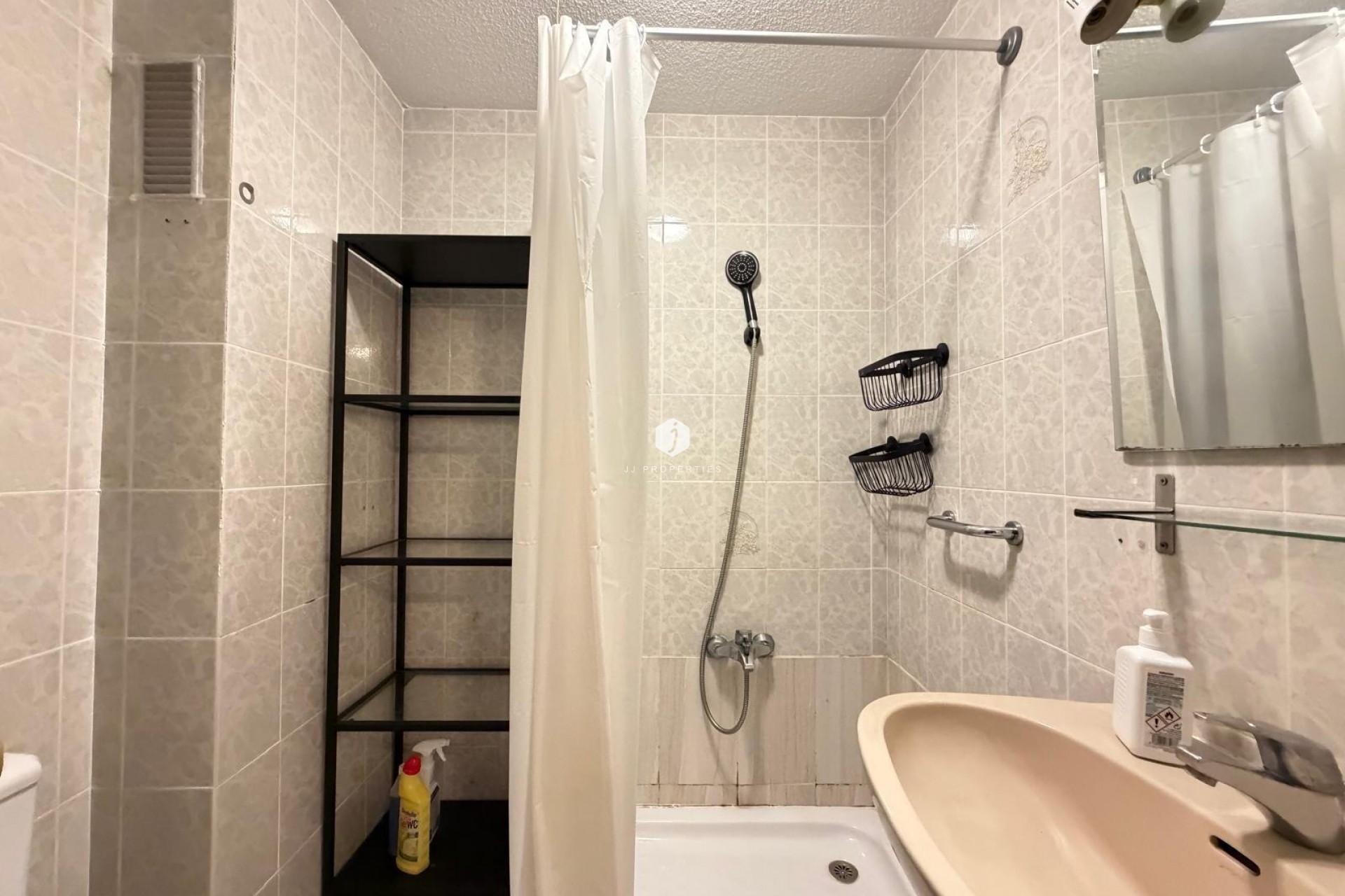 Resale - Apartment / flat -
Torrevieja - Playa del Cura