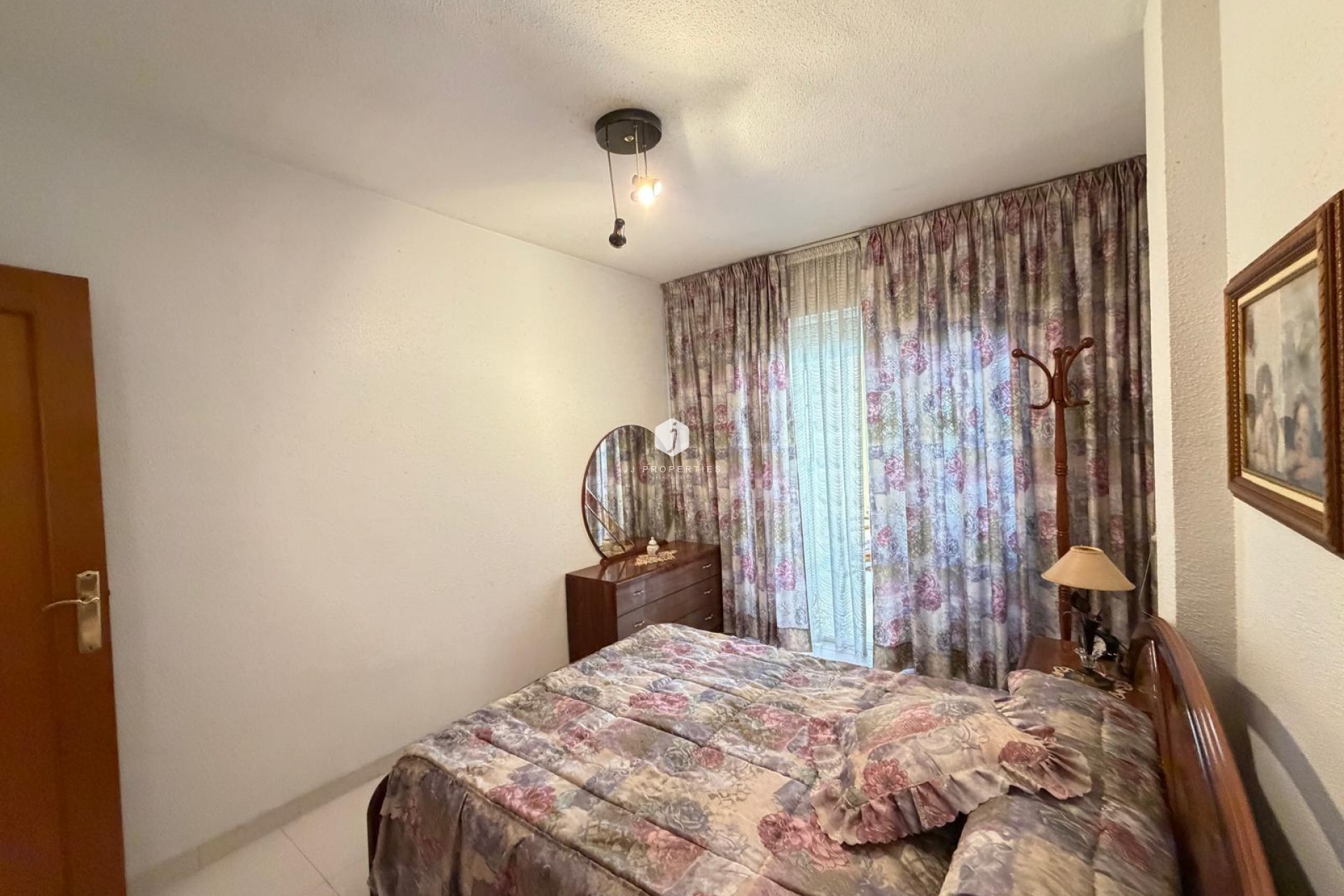 Resale - Apartment / flat -
Torrevieja - Playa del Cura