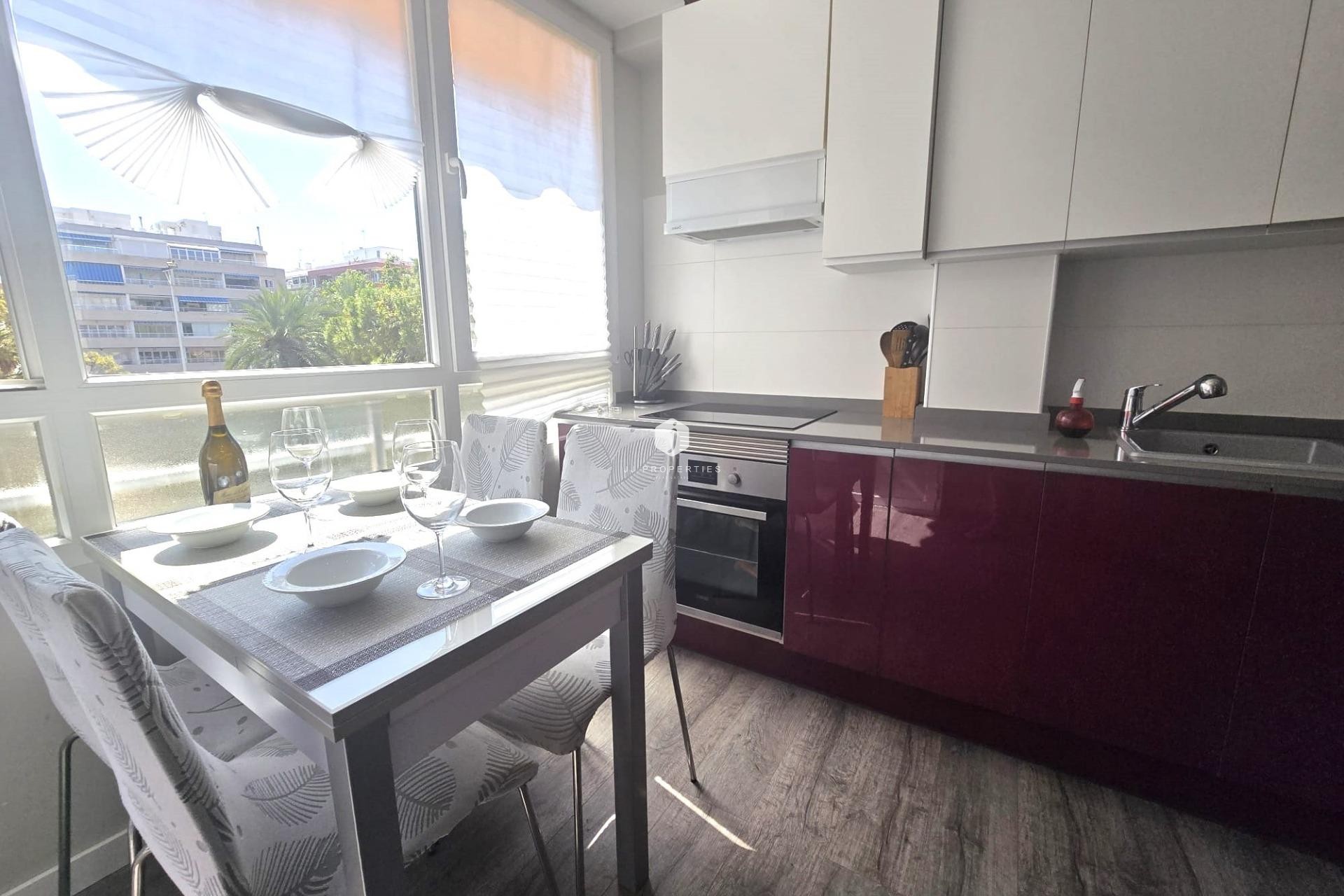 Resale - Apartment / flat -
Torrevieja - Playa del Cura