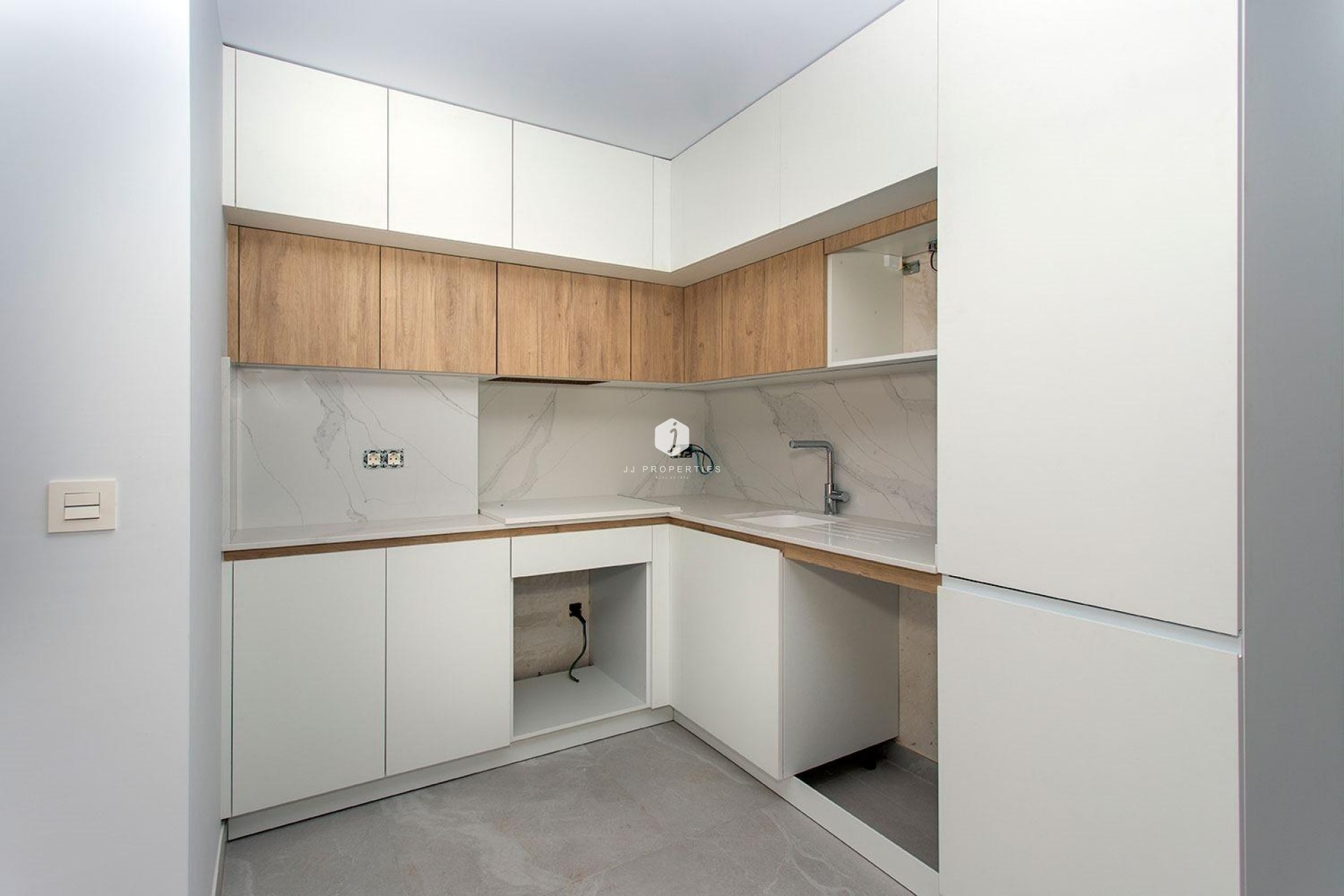 Resale - Apartment / flat -
Torrevieja - Playa del Cura