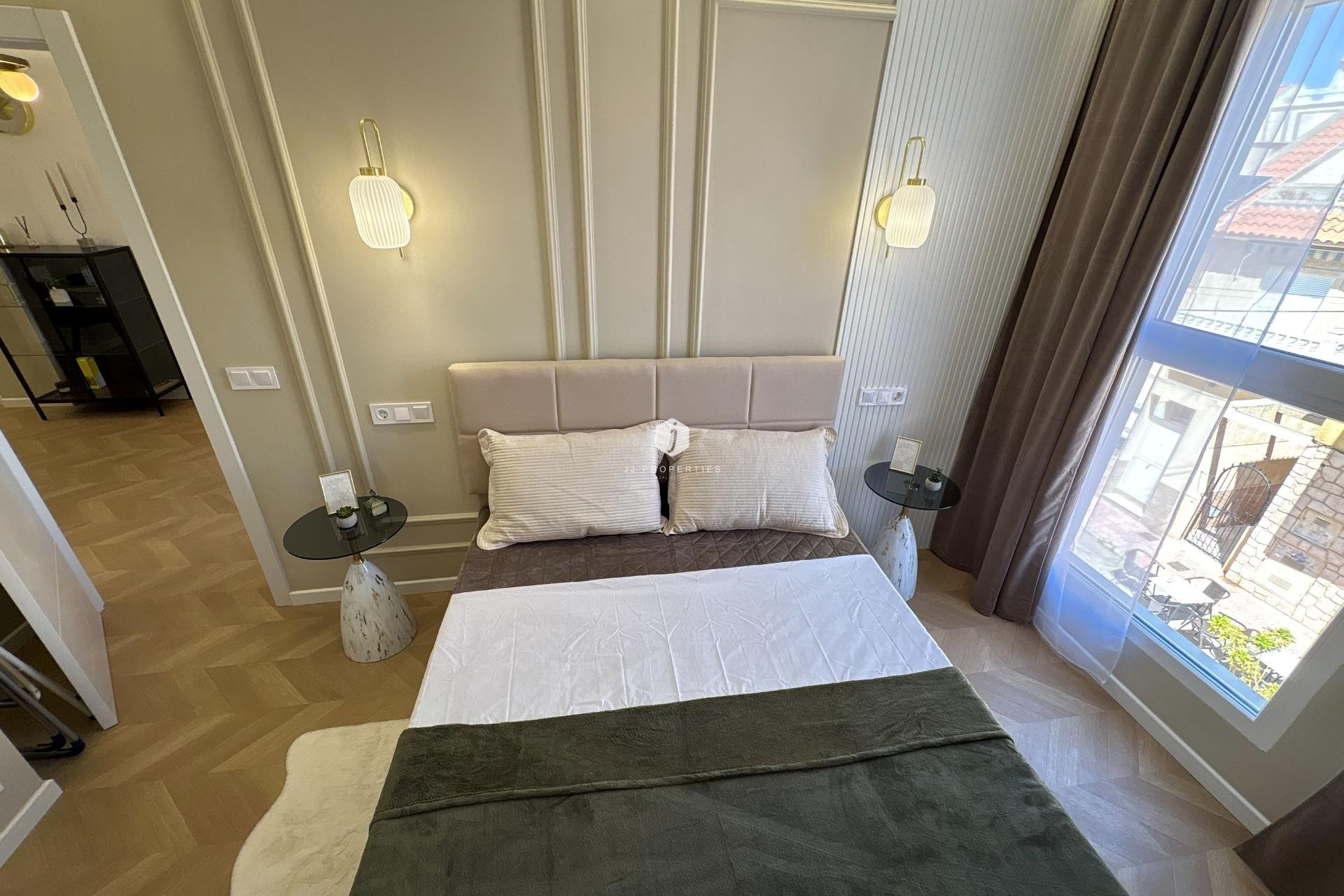 Resale - Apartment / flat -
Torrevieja - Playa del Cura