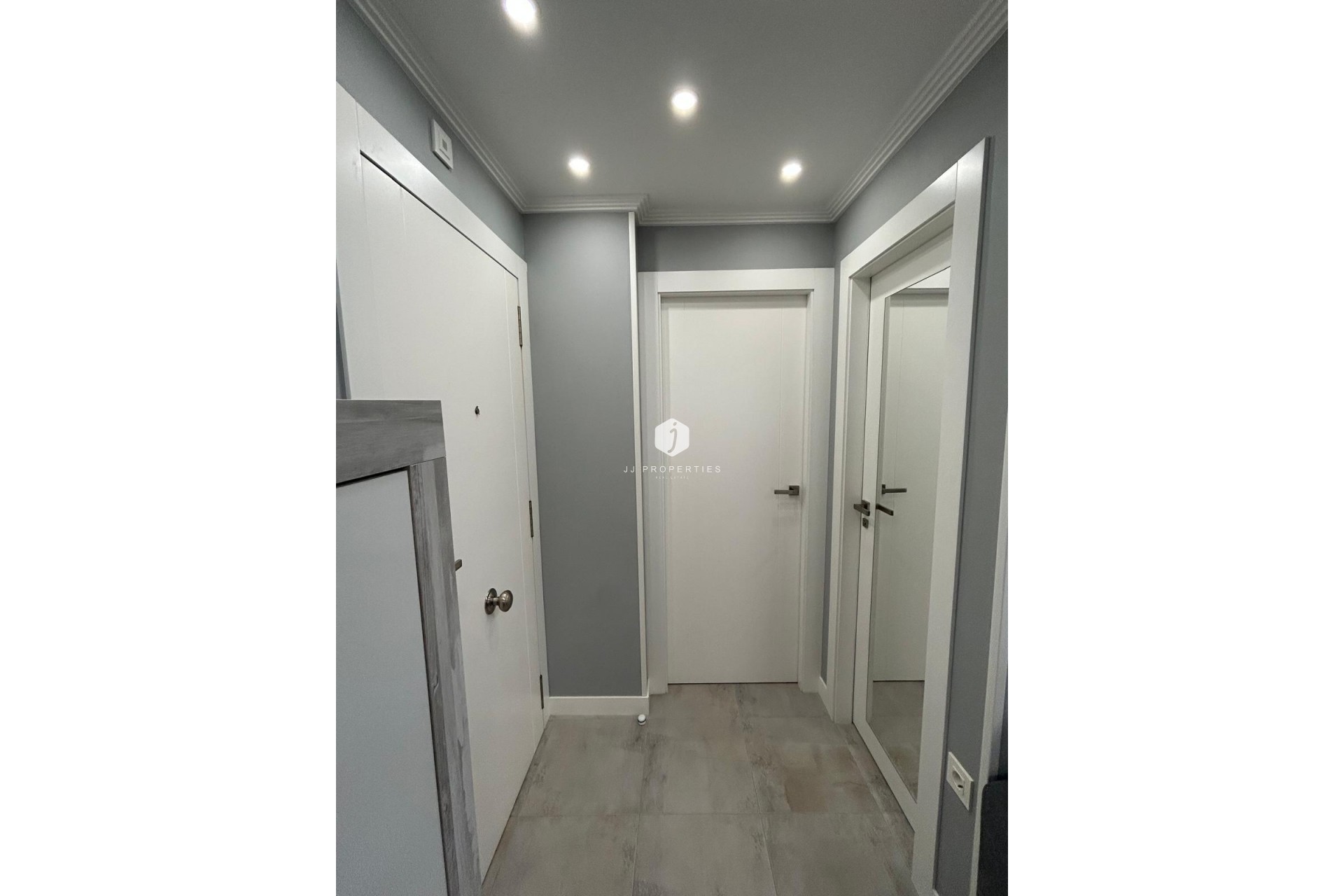 Resale - Apartment / flat -
Torrevieja - Playa del Cura