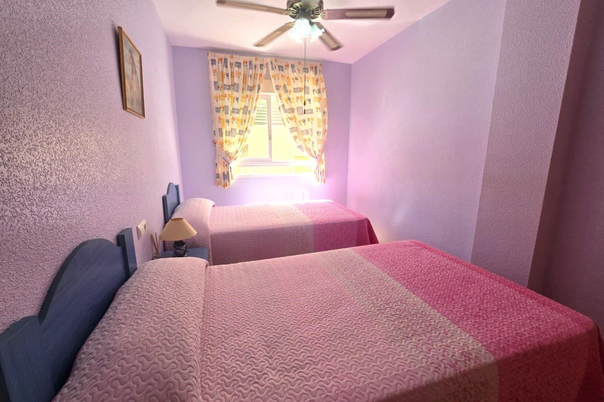 Resale - Apartment / flat -
Torrevieja - Playa del Cura