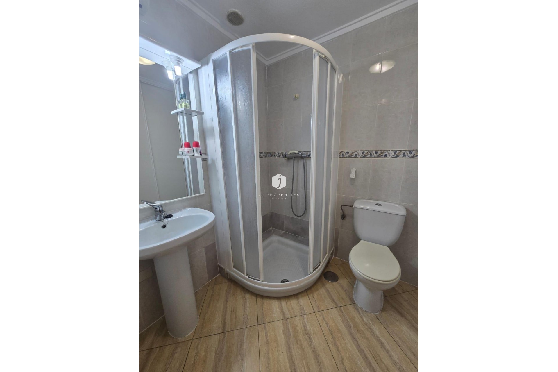 Resale - Apartment / flat -
Torrevieja - Playa del Cura