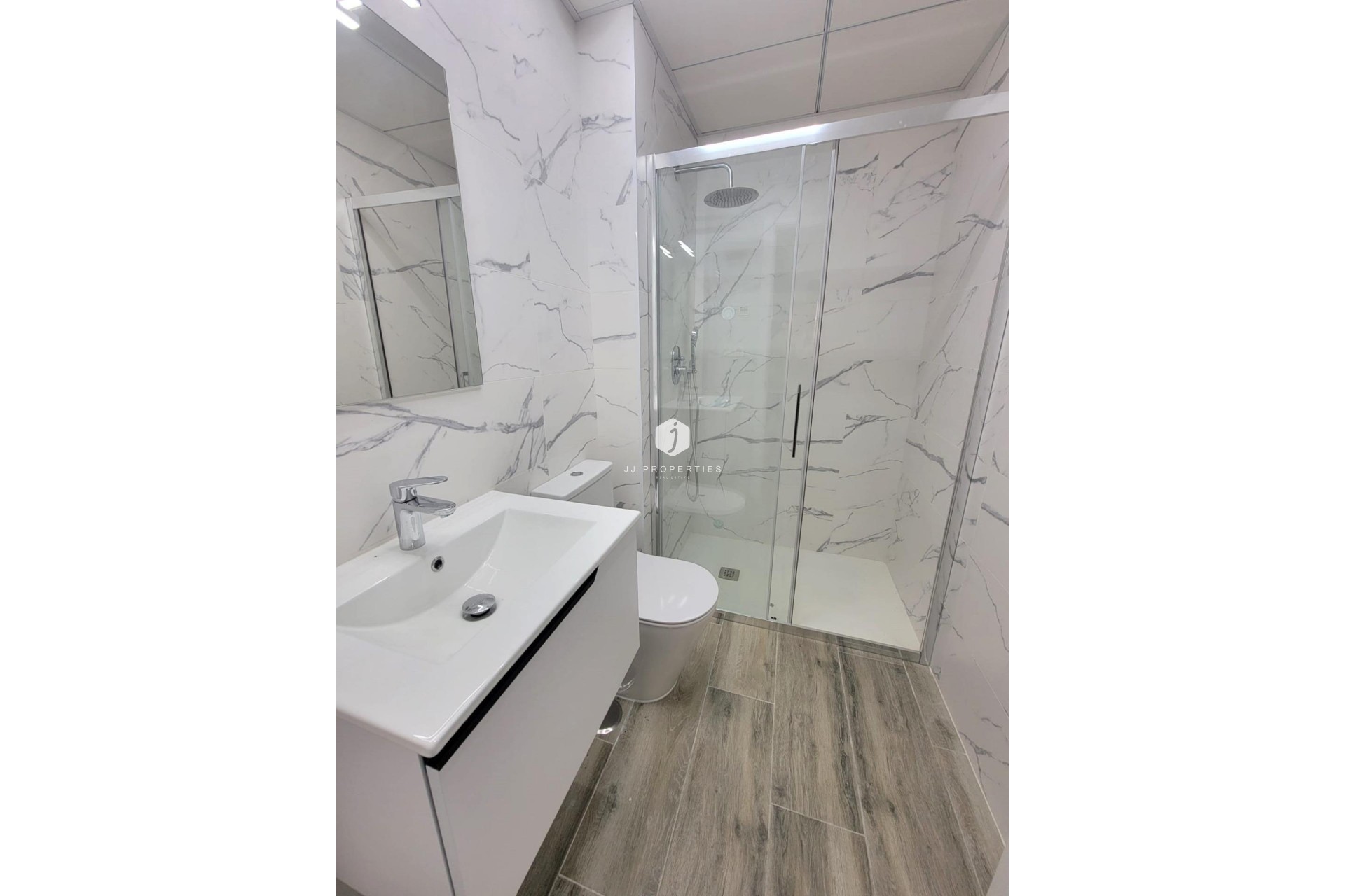 Resale - Apartment / flat -
Torrevieja - Playa del Cura