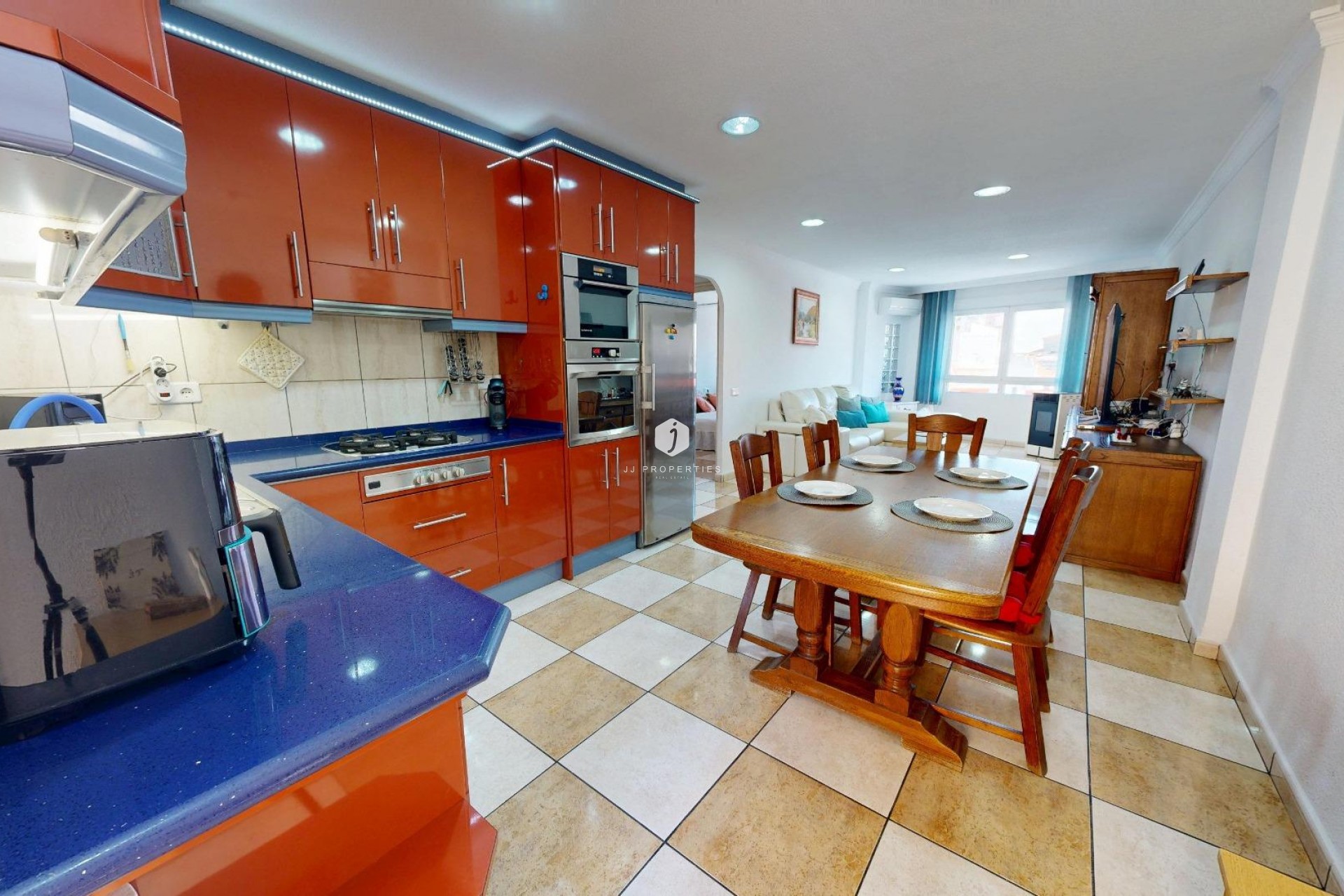 Resale - Apartment / flat -
Torrevieja - Puerto Deportivo Marina Salinas