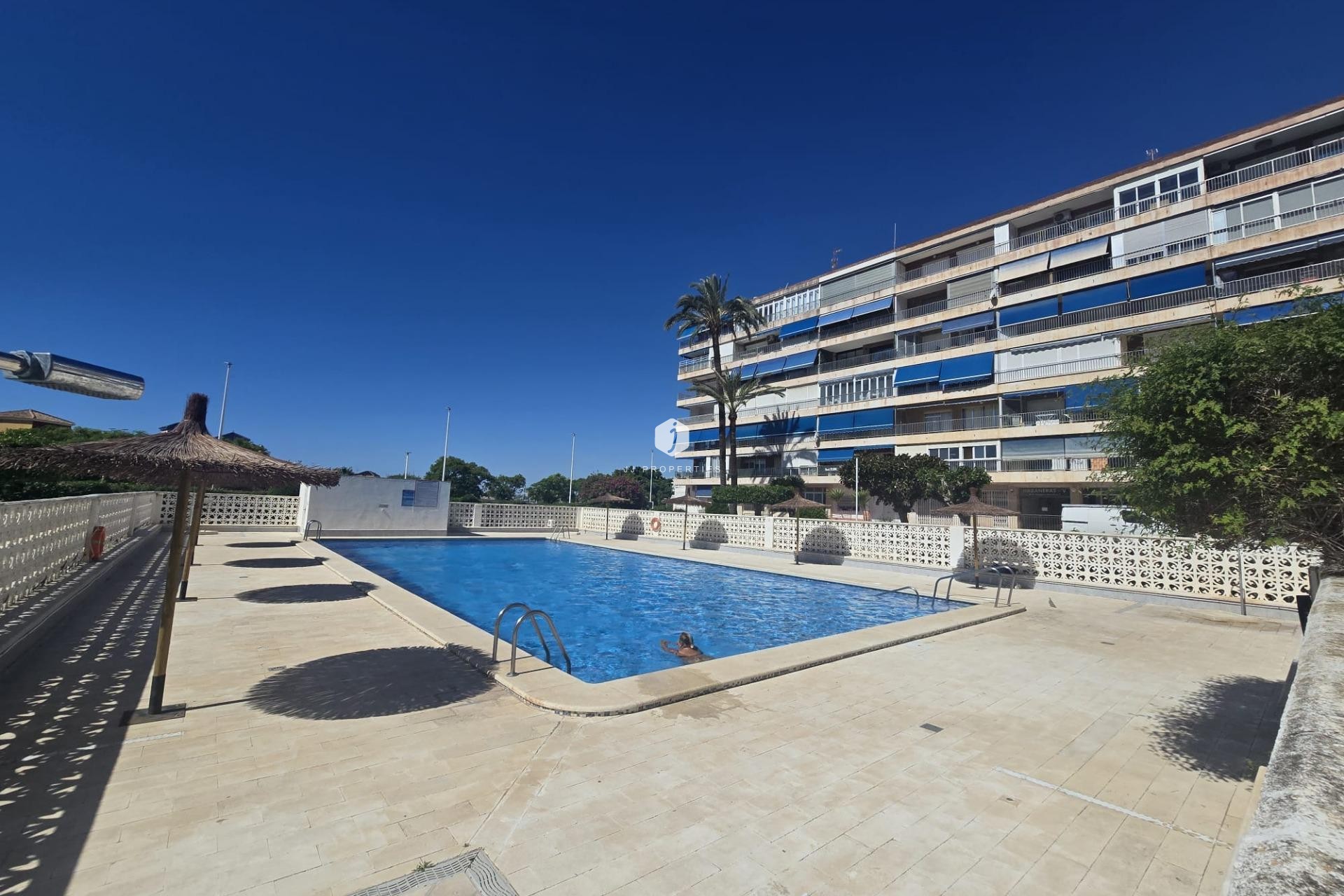 Resale - Apartment / flat -
Torrevieja - Puerto Deportivo Marina Salinas
