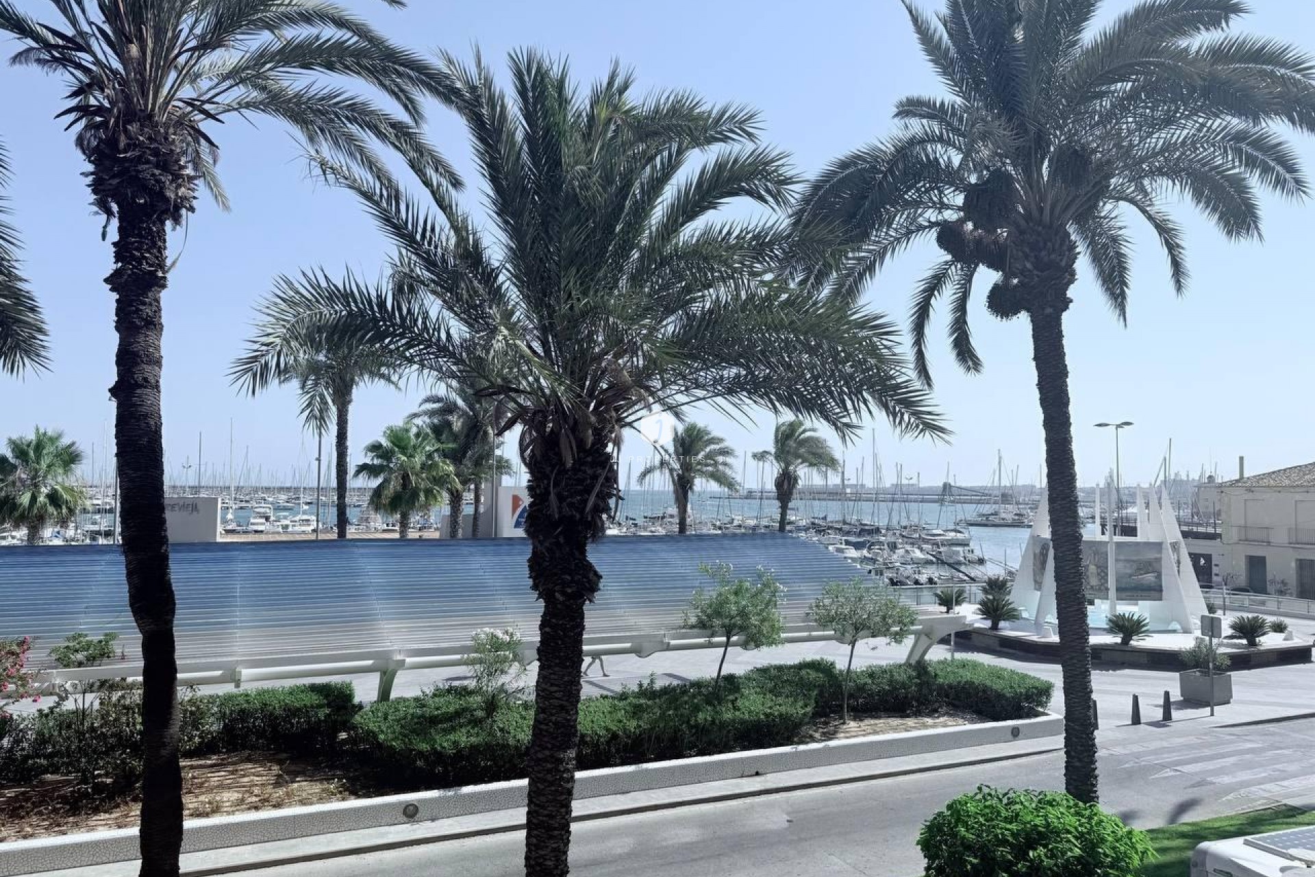 Resale - Apartment / flat -
Torrevieja - Puerto