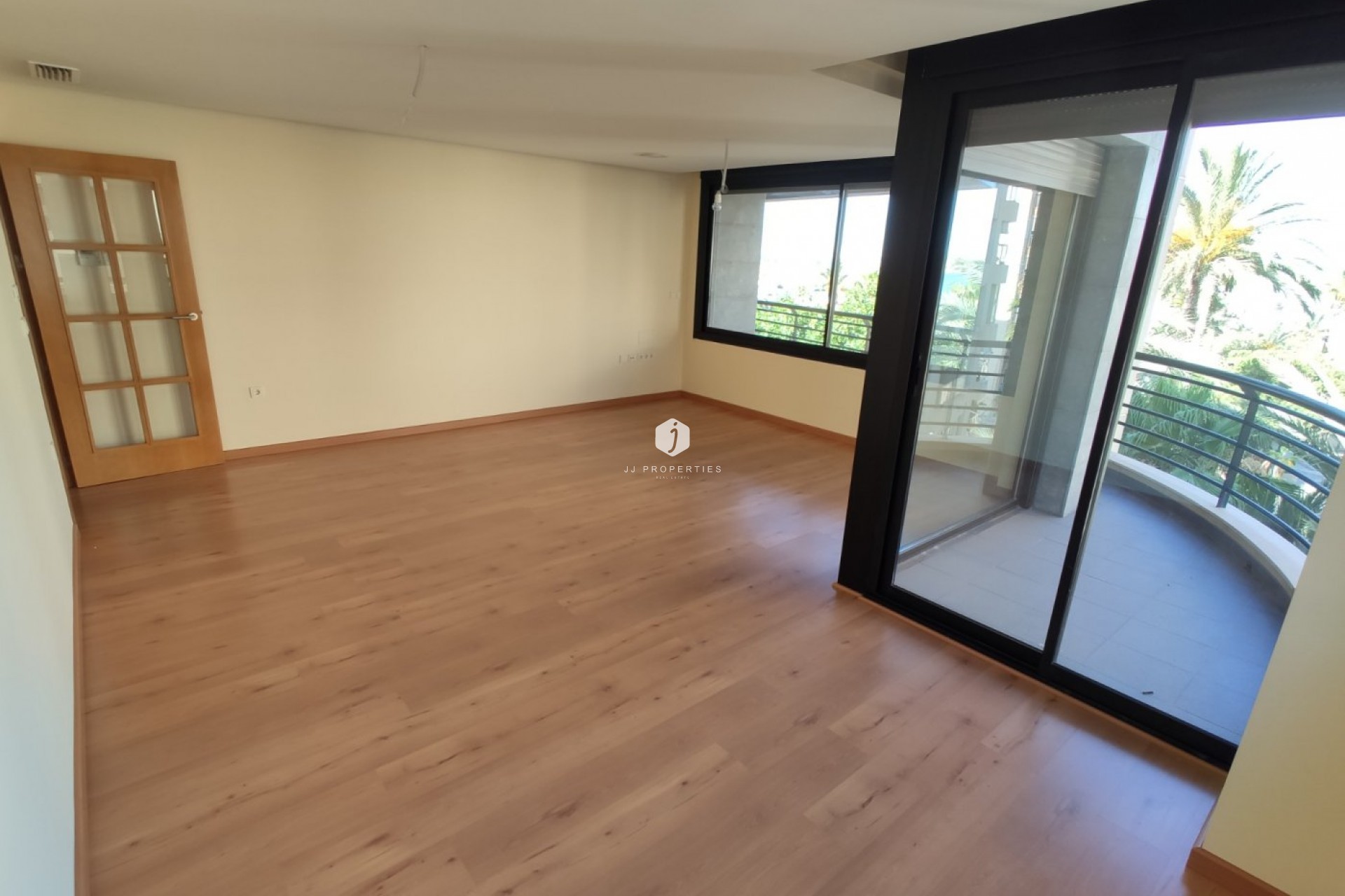 Resale - Apartment / flat -
Torrevieja - Puerto