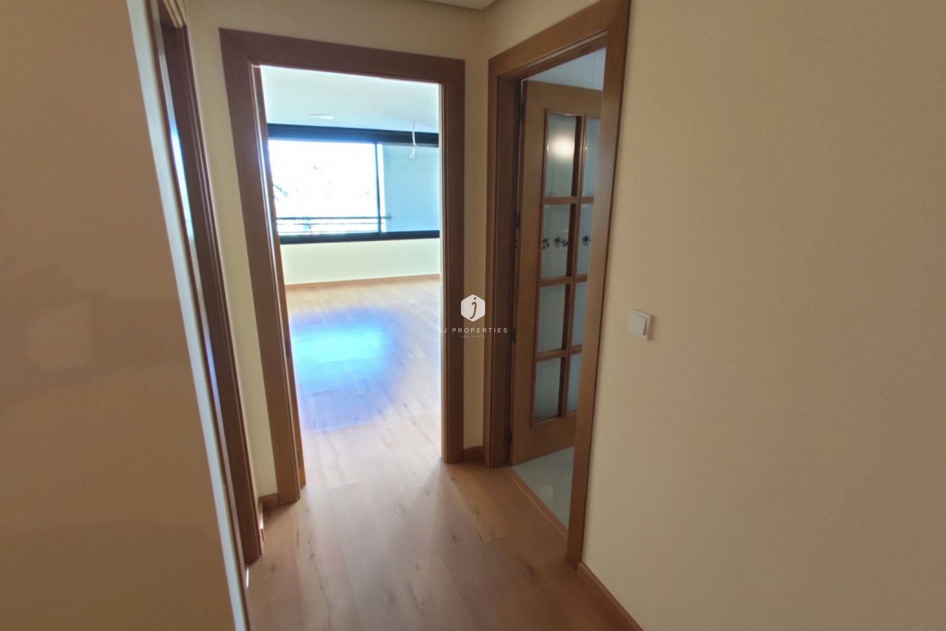 Resale - Apartment / flat -
Torrevieja - Puerto