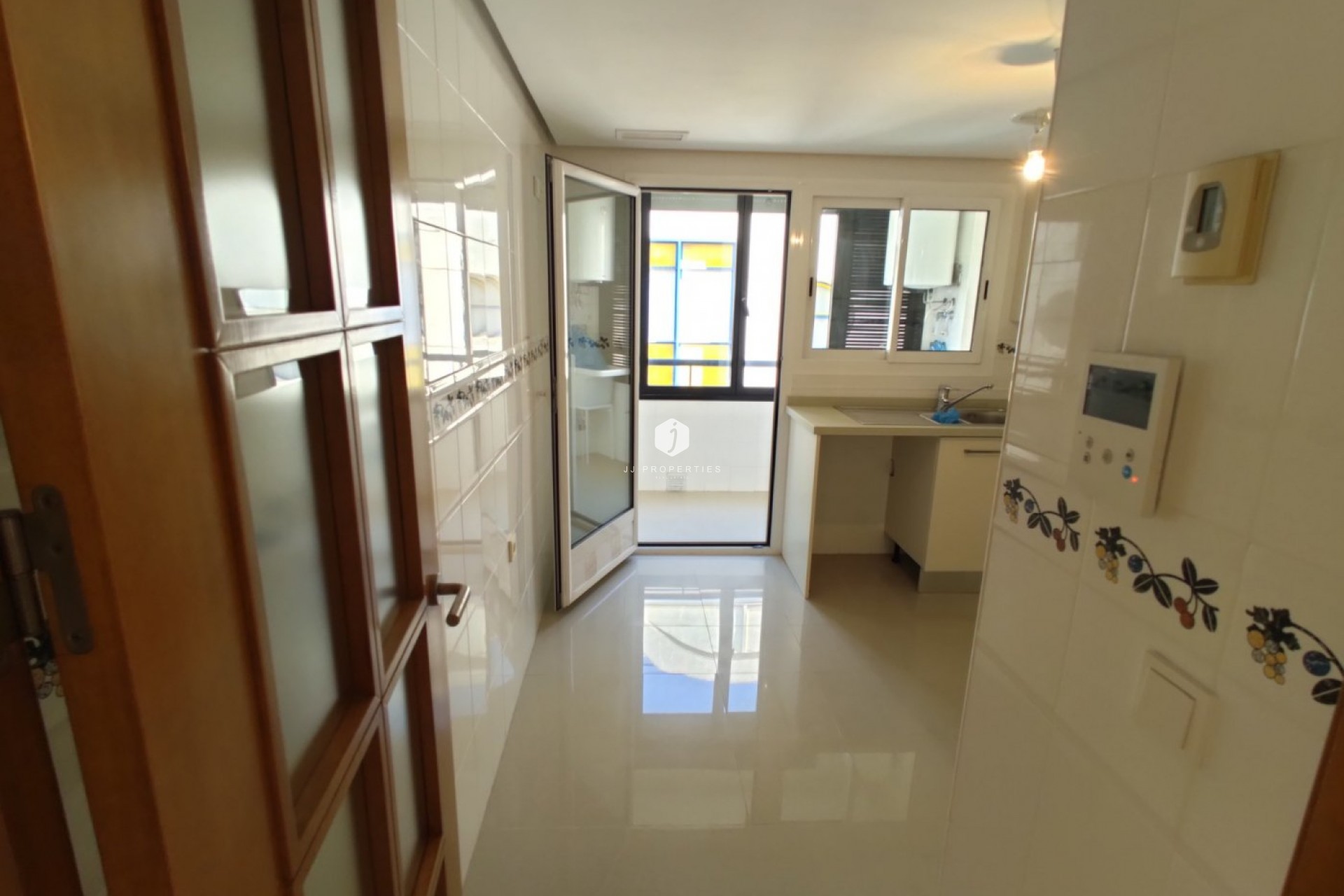 Resale - Apartment / flat -
Torrevieja - Puerto