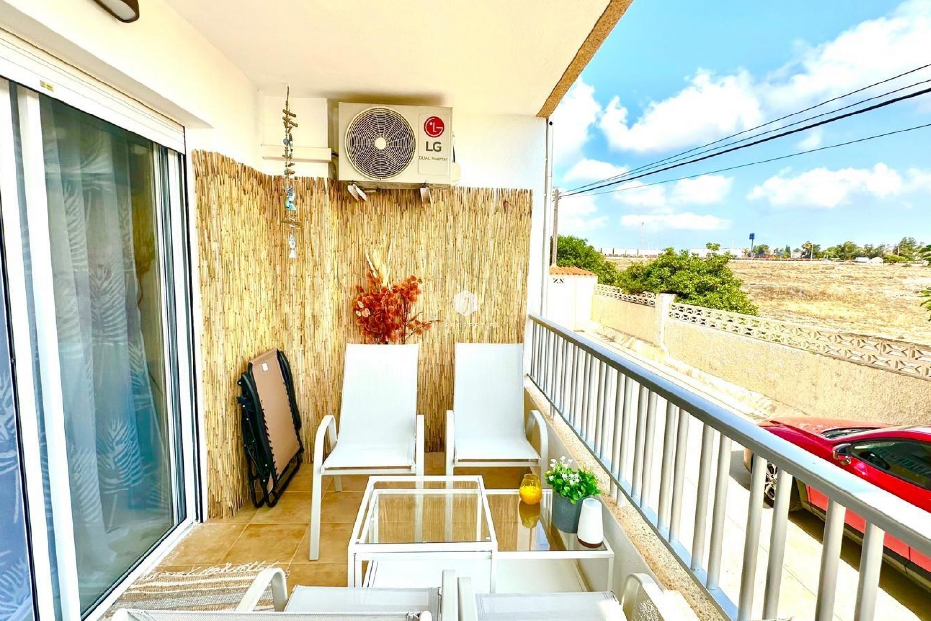 Resale - Apartment / flat -
Torrevieja - Punta prima