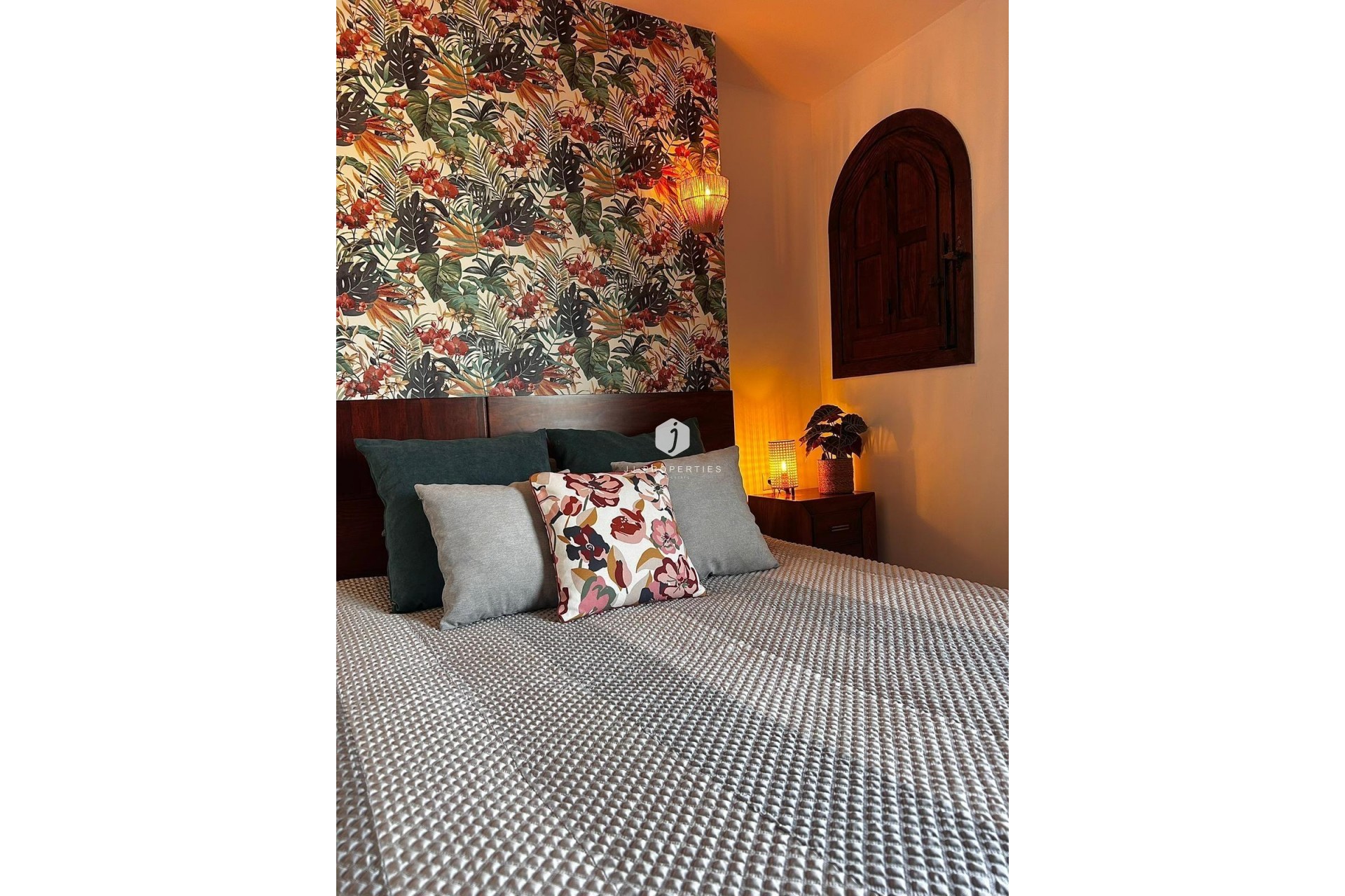 Resale - Apartment / flat -
Torrevieja - Punta prima