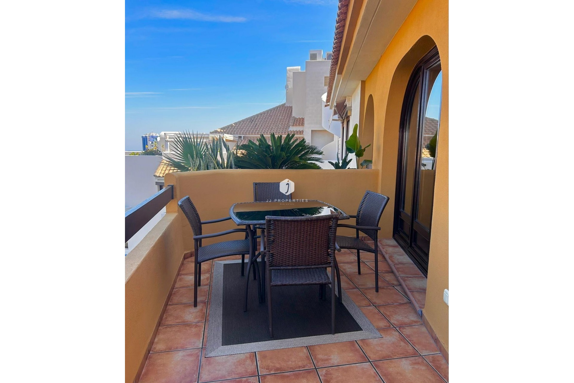 Resale - Apartment / flat -
Torrevieja - Punta prima