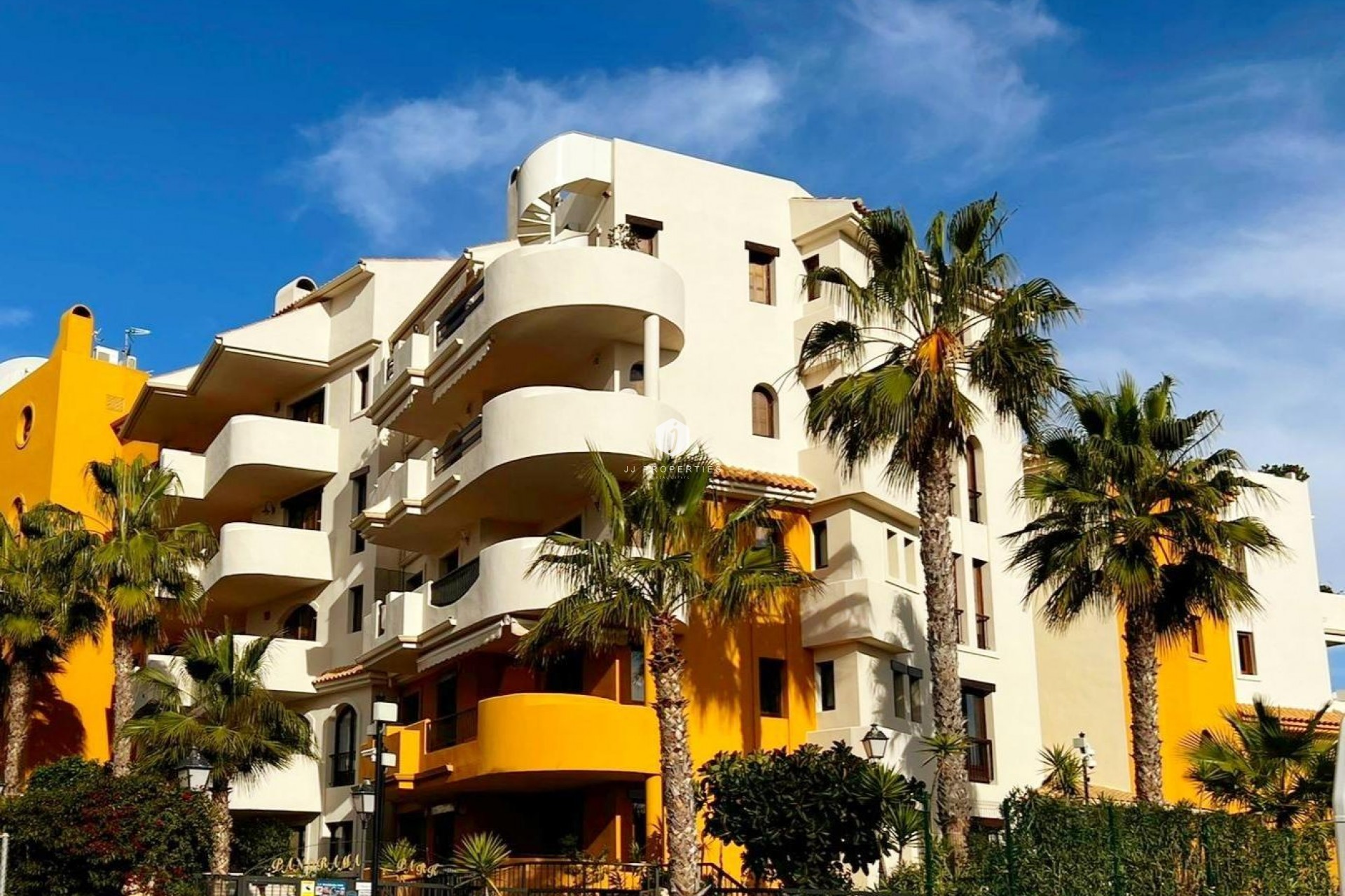 Resale - Apartment / flat -
Torrevieja - Punta prima