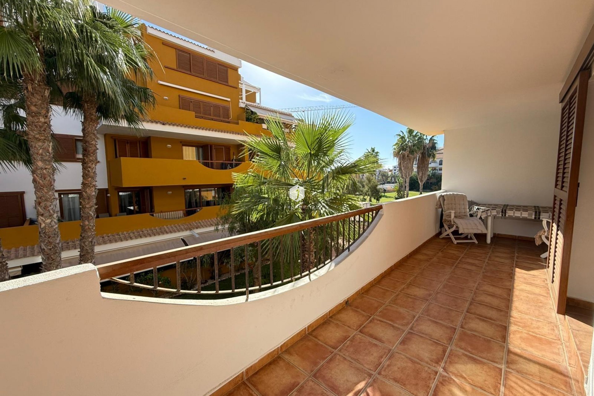 Resale - Apartment / flat -
Torrevieja - Punta prima