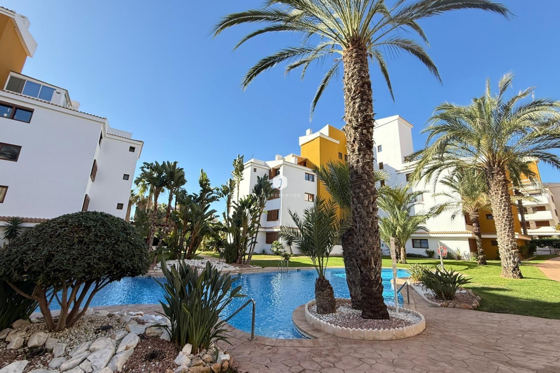 Resale - Apartment / flat -
Torrevieja - Punta prima