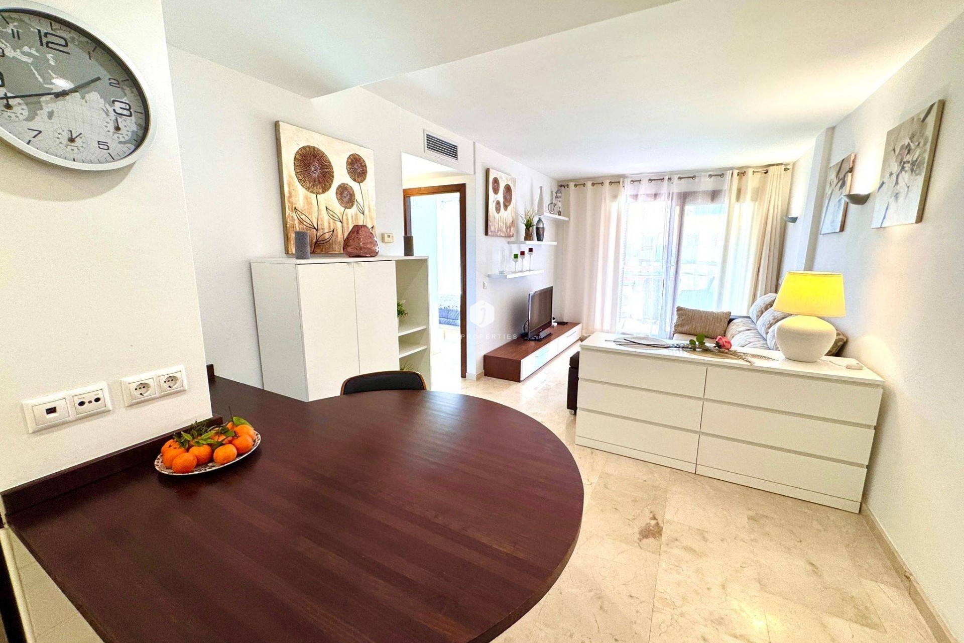 Resale - Apartment / flat -
Torrevieja - Punta prima