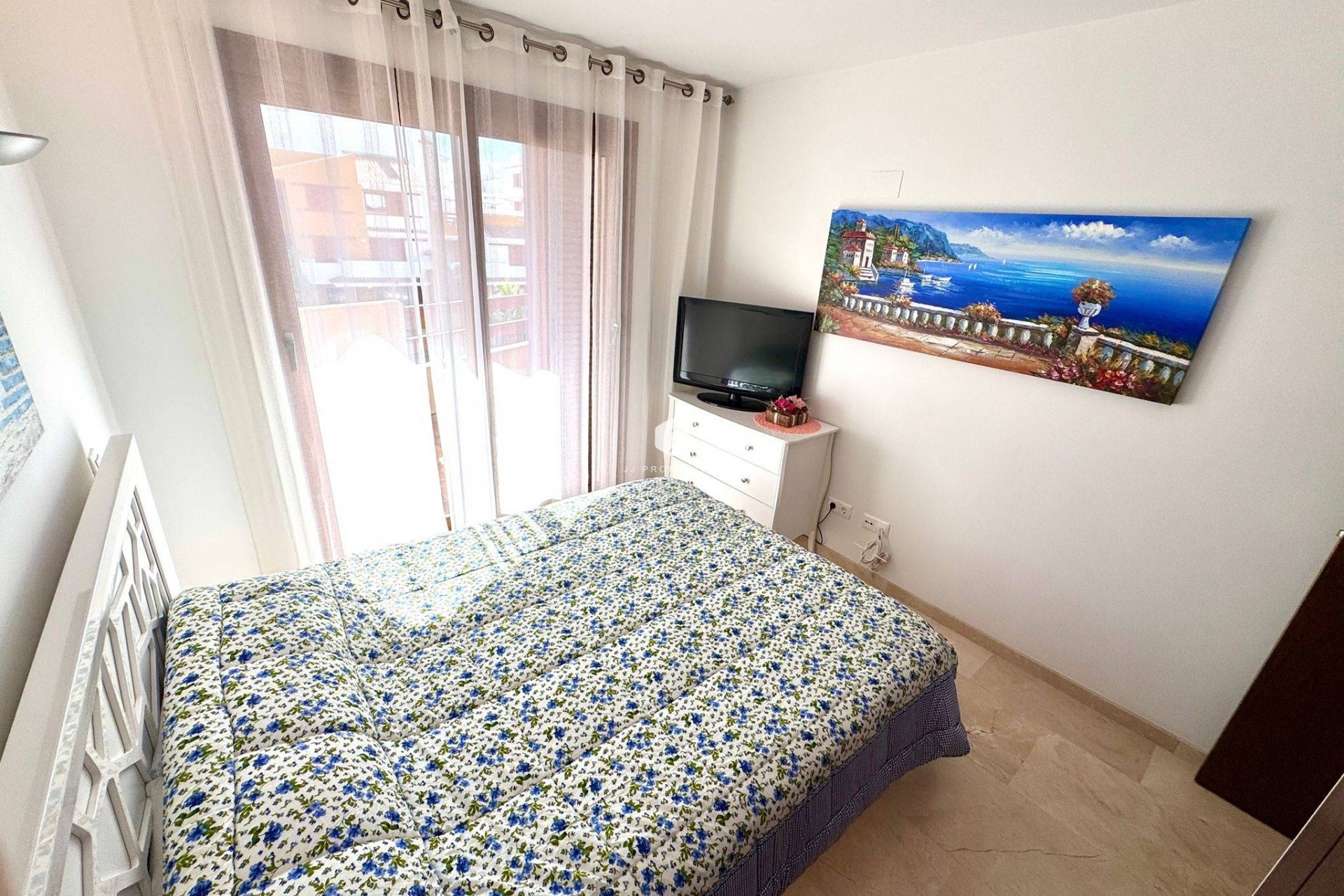 Resale - Apartment / flat -
Torrevieja - Punta prima